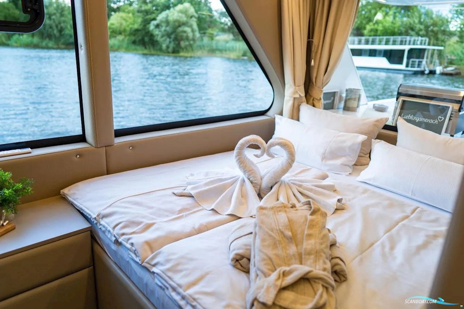 Desidus Hausboot/Hausyacht Duo Family