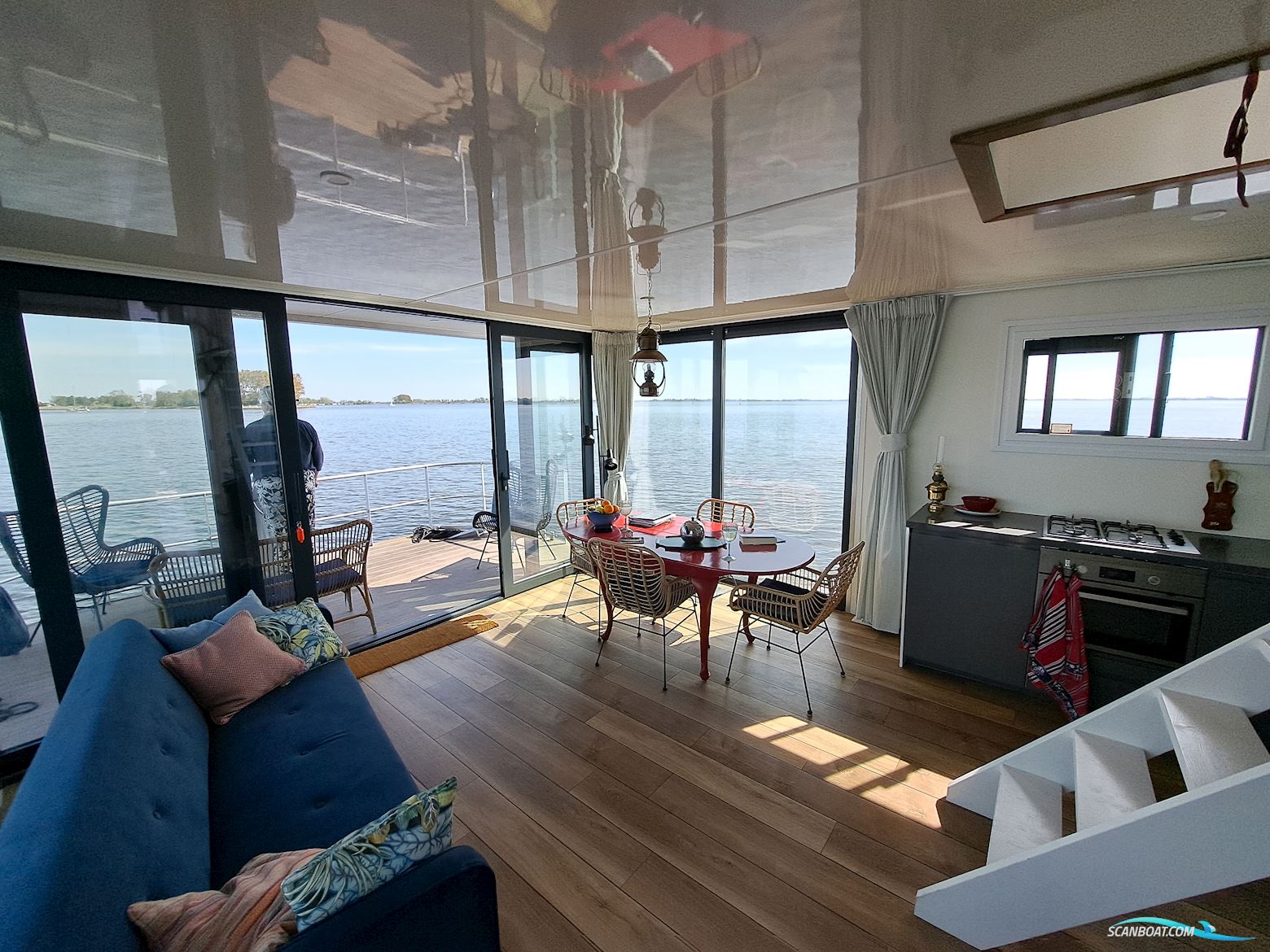 DL-Boats Houseboat