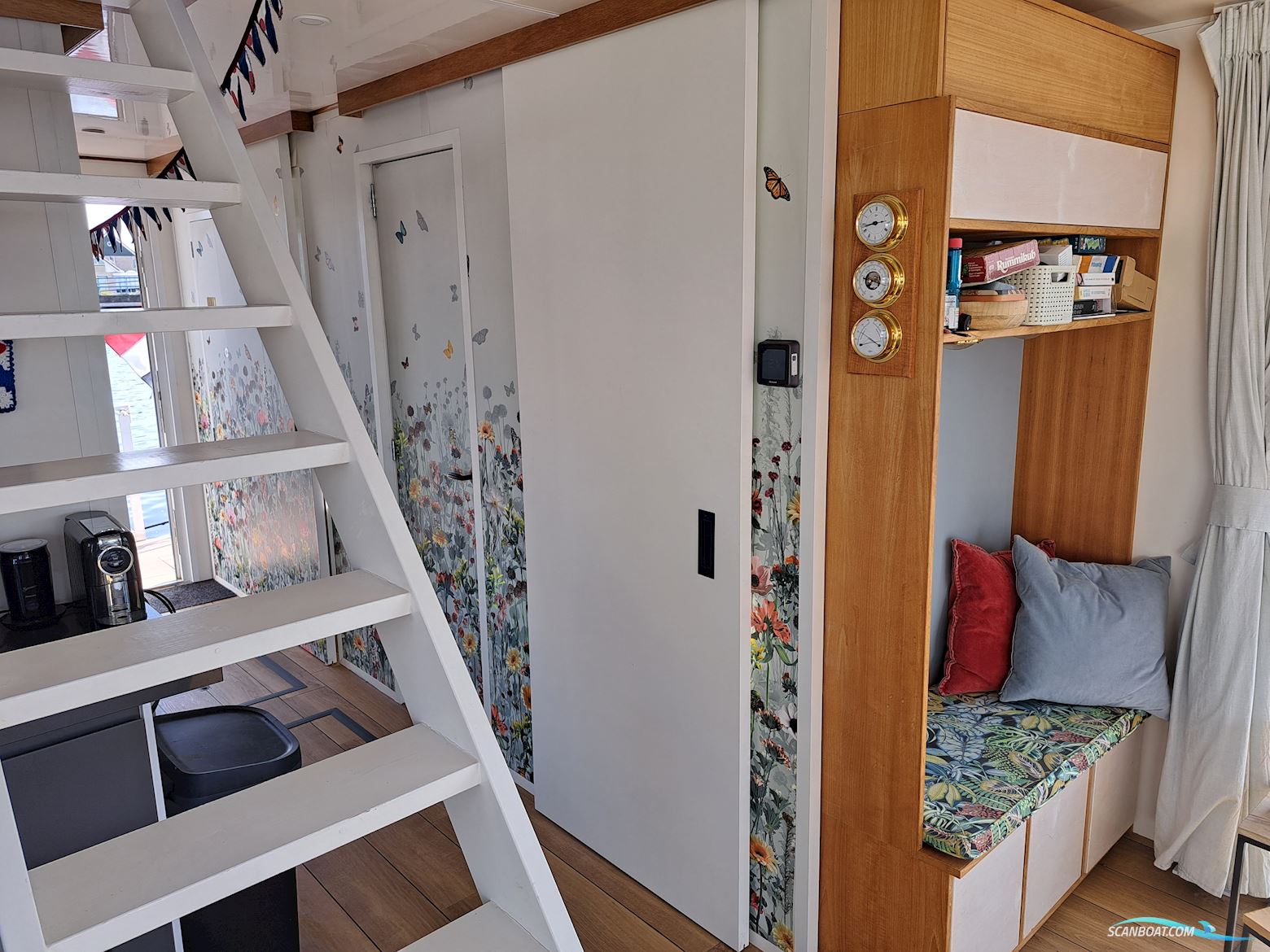 DL-Boats Houseboat