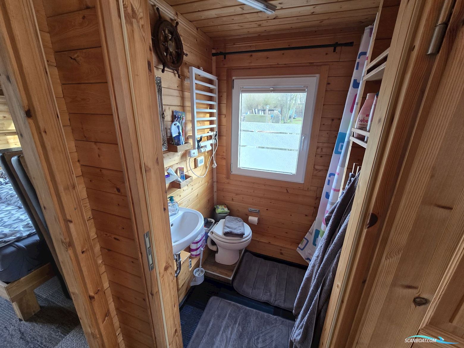 Exklusives Hausboot