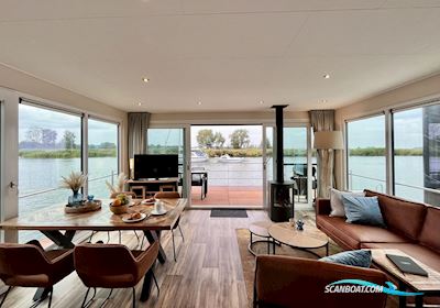 Floating House 44 Hausboot / Flussboot 2023, Deutschland