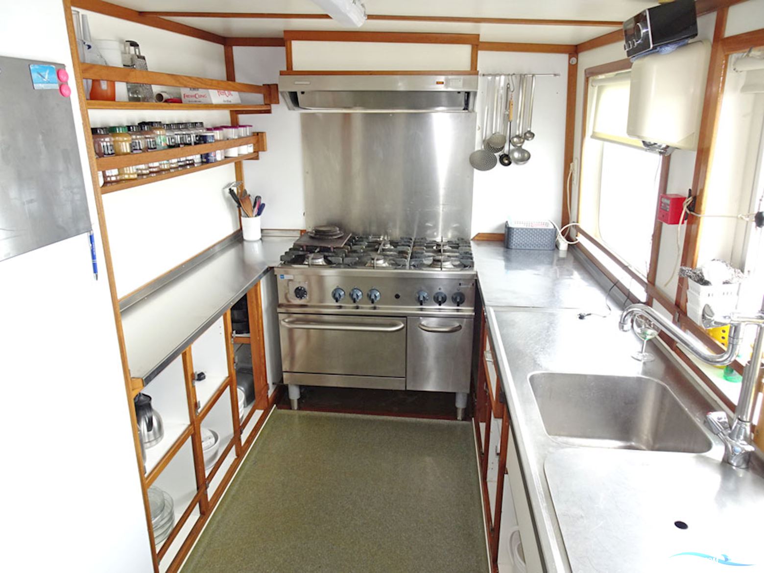 Hotel / Passagiersschip 18 pass 18 pass