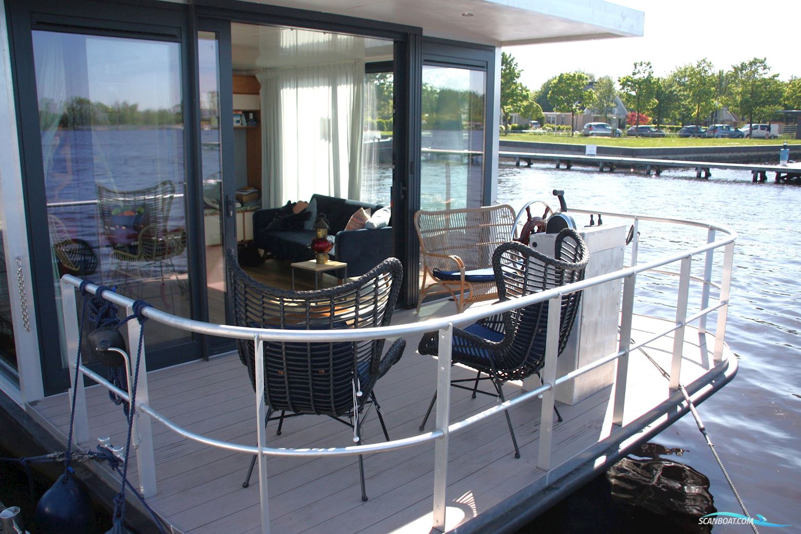 Houseboat DL-Boats