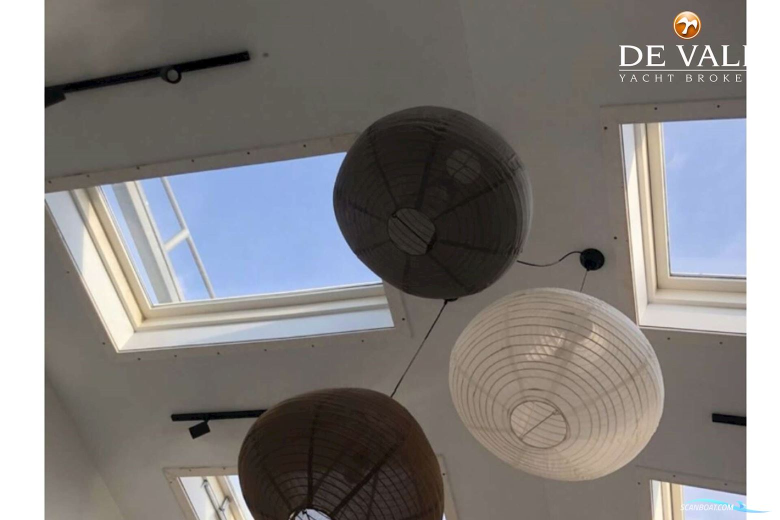 Houseboat Waterloft Luxemotor