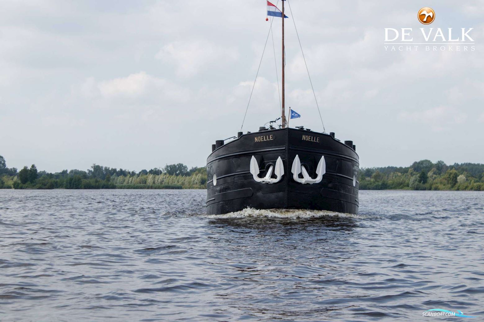 Houseboat Waterloft Luxemotor Spitz 38M