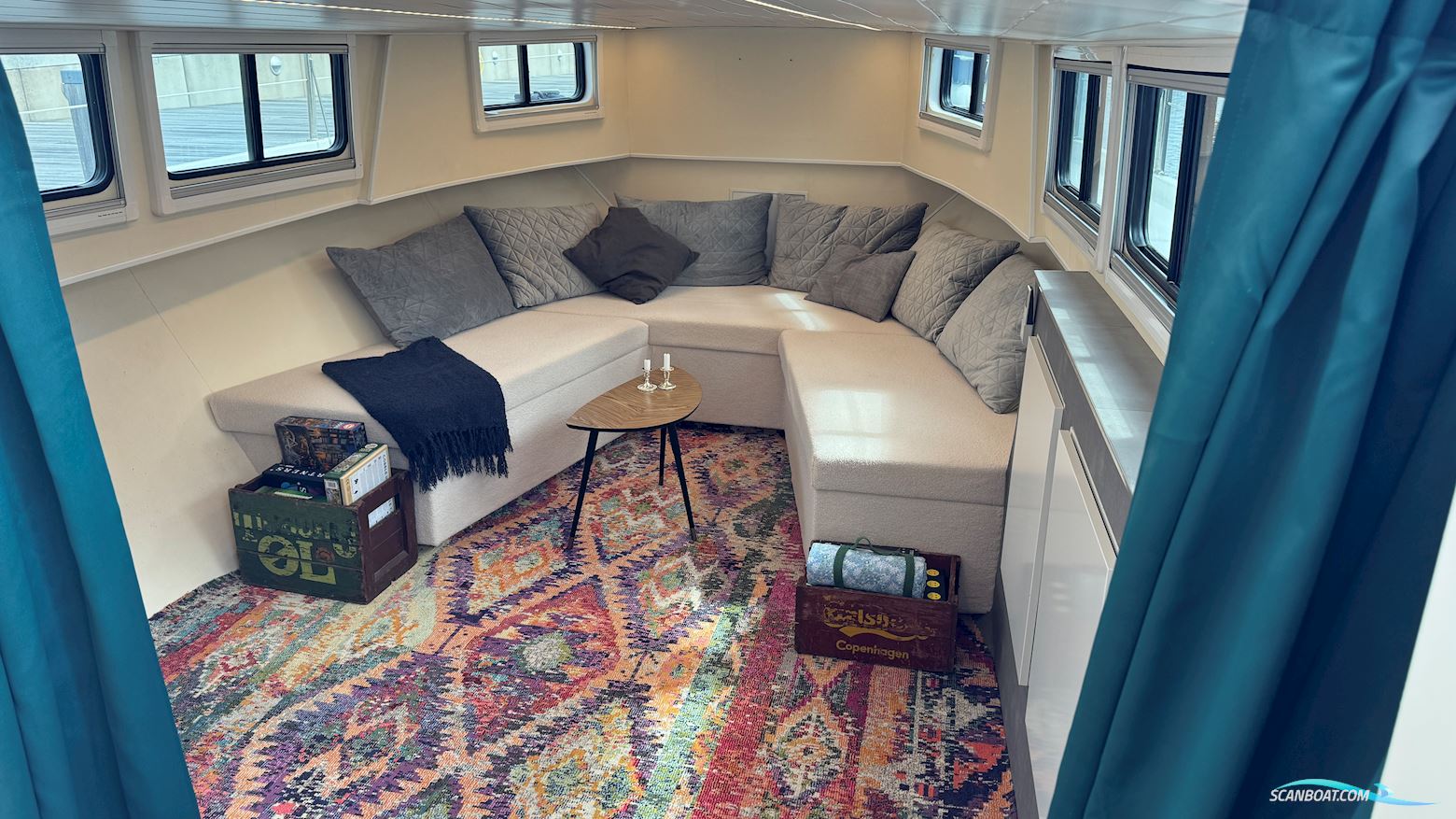 Husbåd i Tuborg Havn