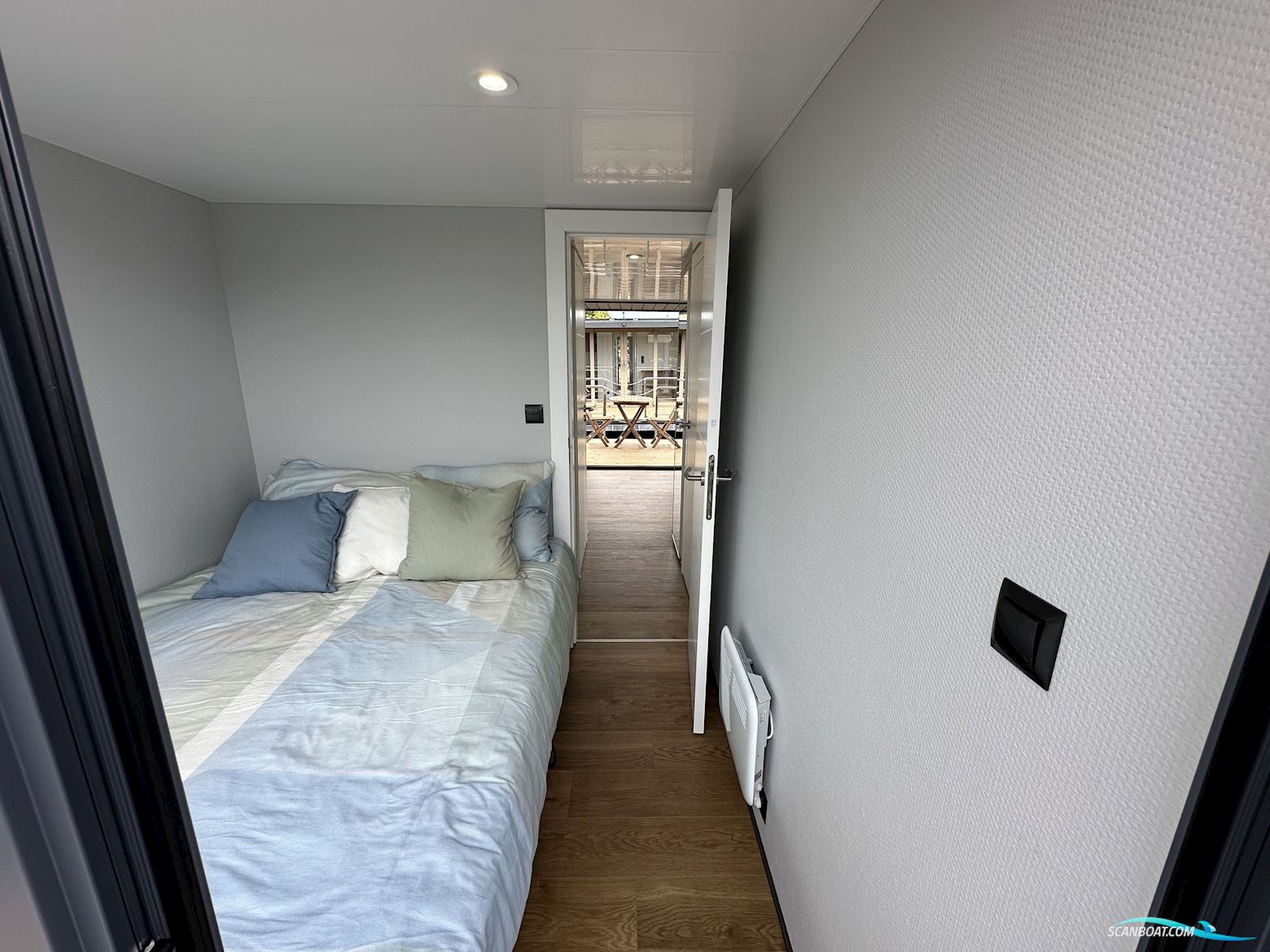 La Mare Houseboat STB 4.0 (Canalboat 4)