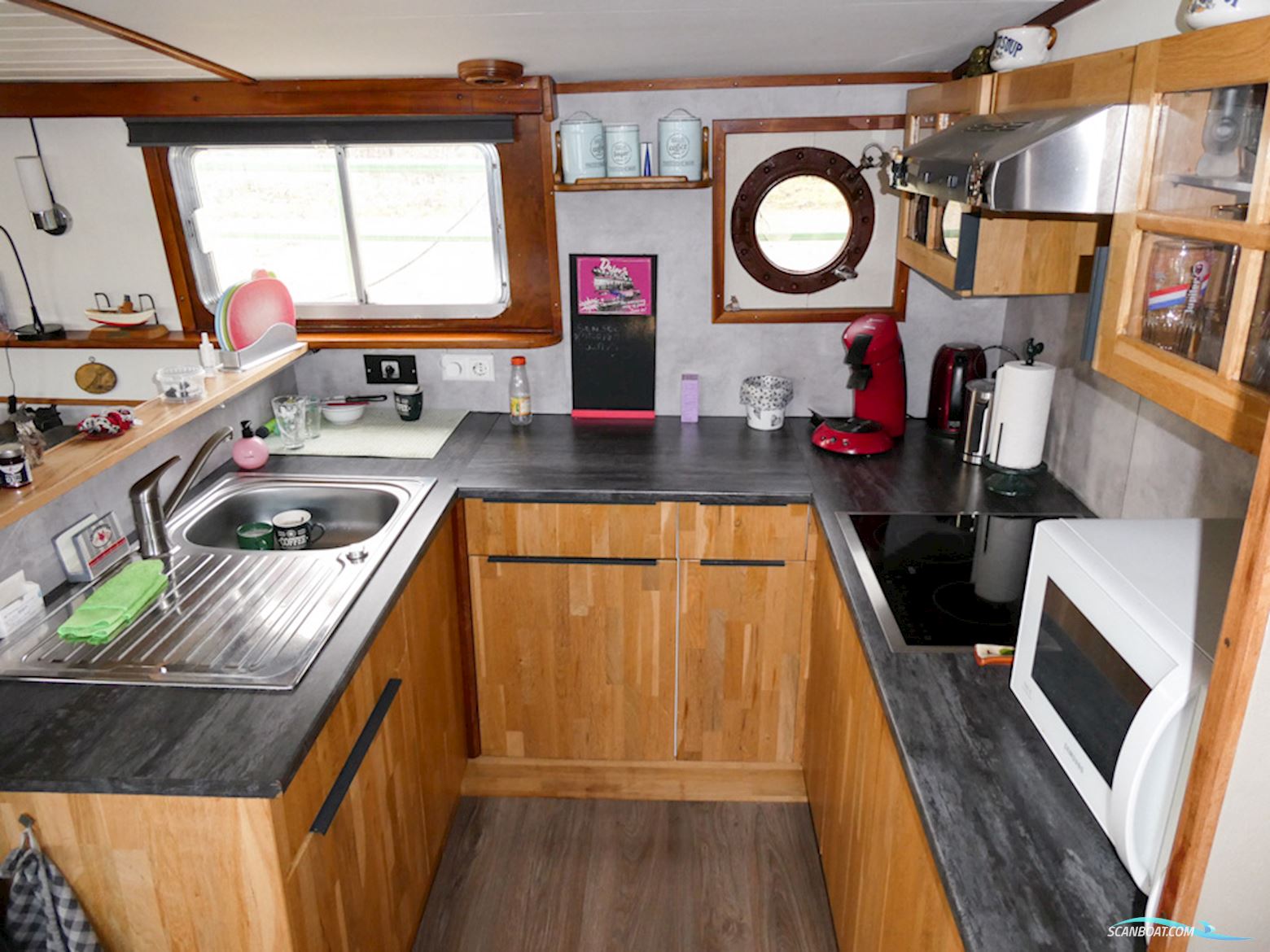 Luxe Motor 21.01 Met Cbb