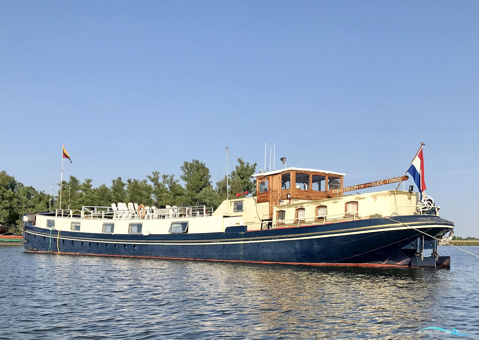 Luxe Motor 36.72, Cbb Rijn