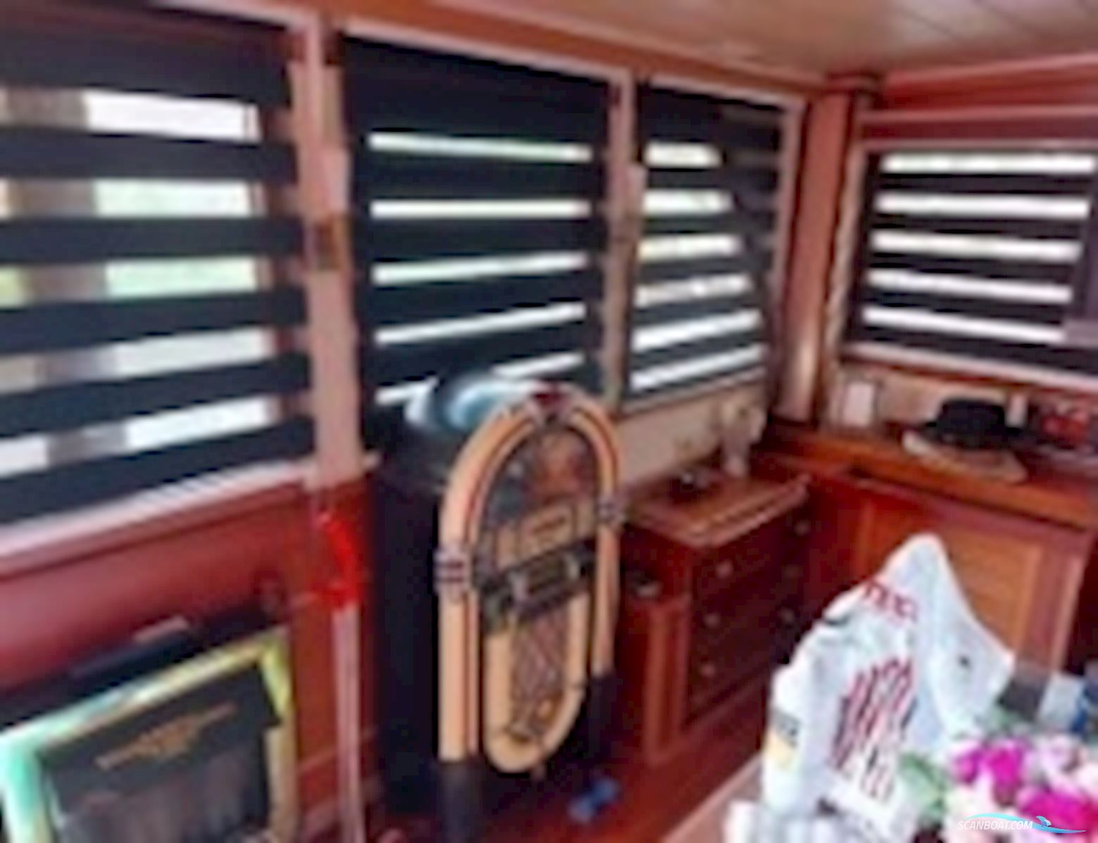 Motorkruiser 1800 AK Zeewaardig Recreatieboot | Woonboot