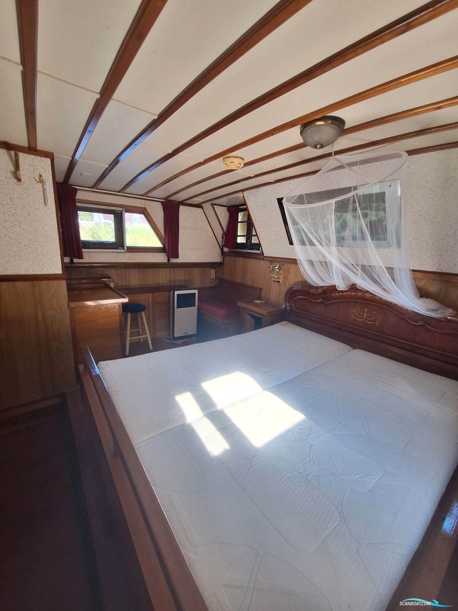 Motorkruiser 1800 AK Zeewaardig Recreatieboot | Woonboot