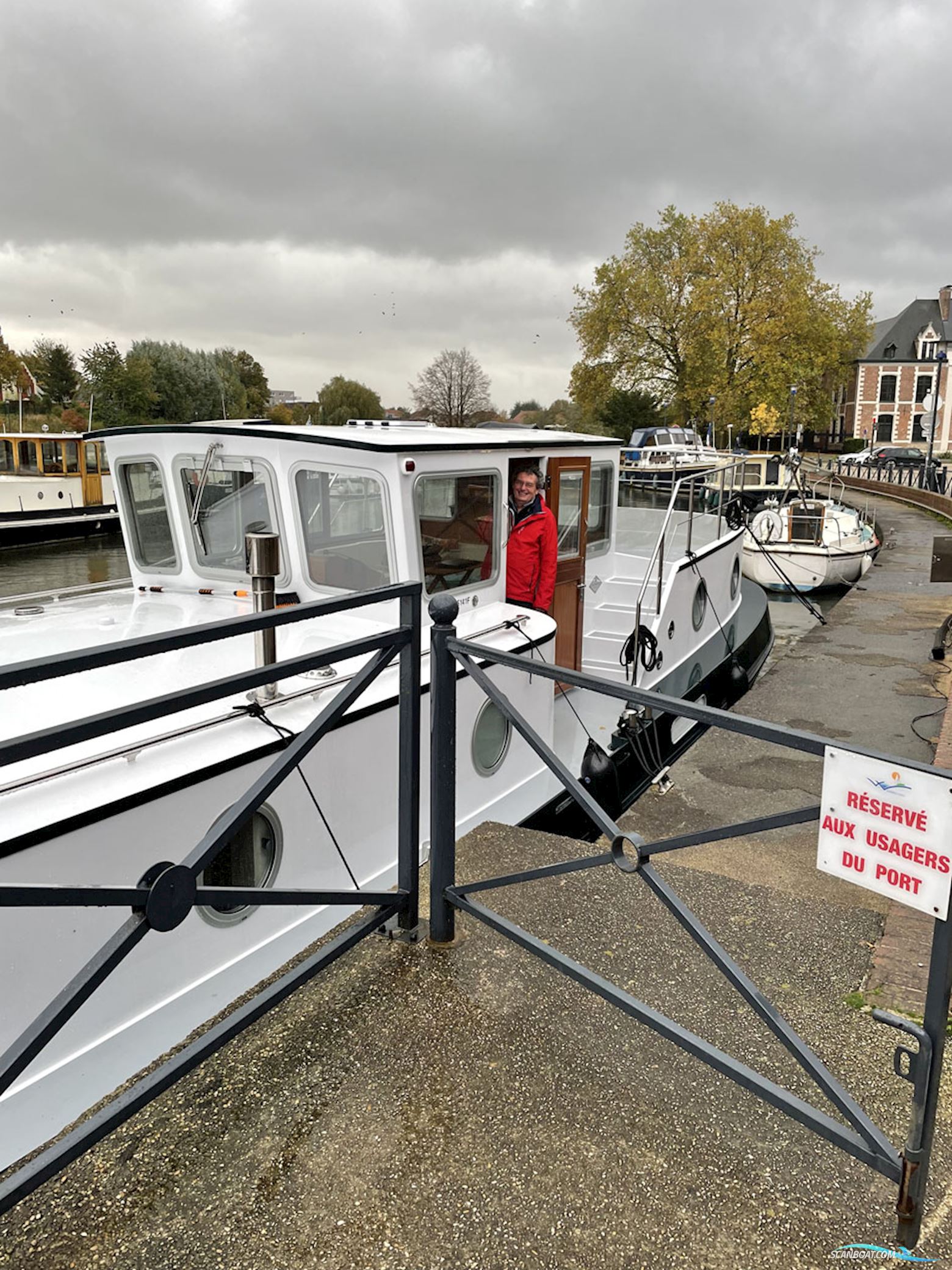 Piper Luxemotor 49L