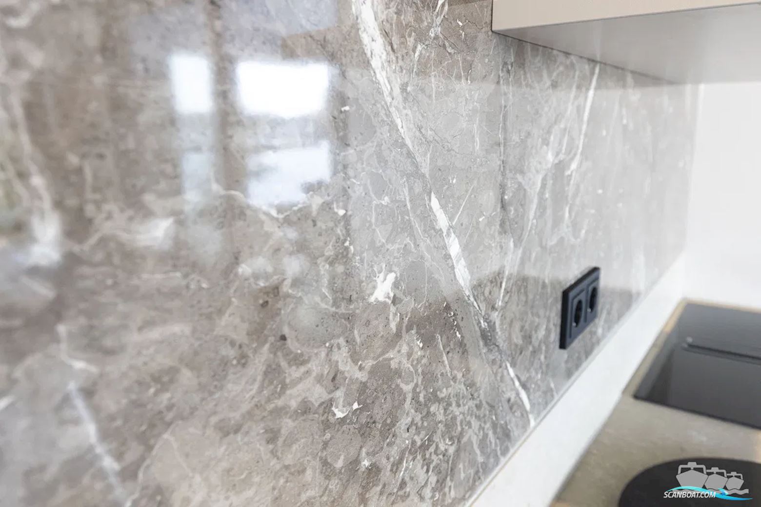 SL Houseboat Marina Den Oever, inclusief ligplaats