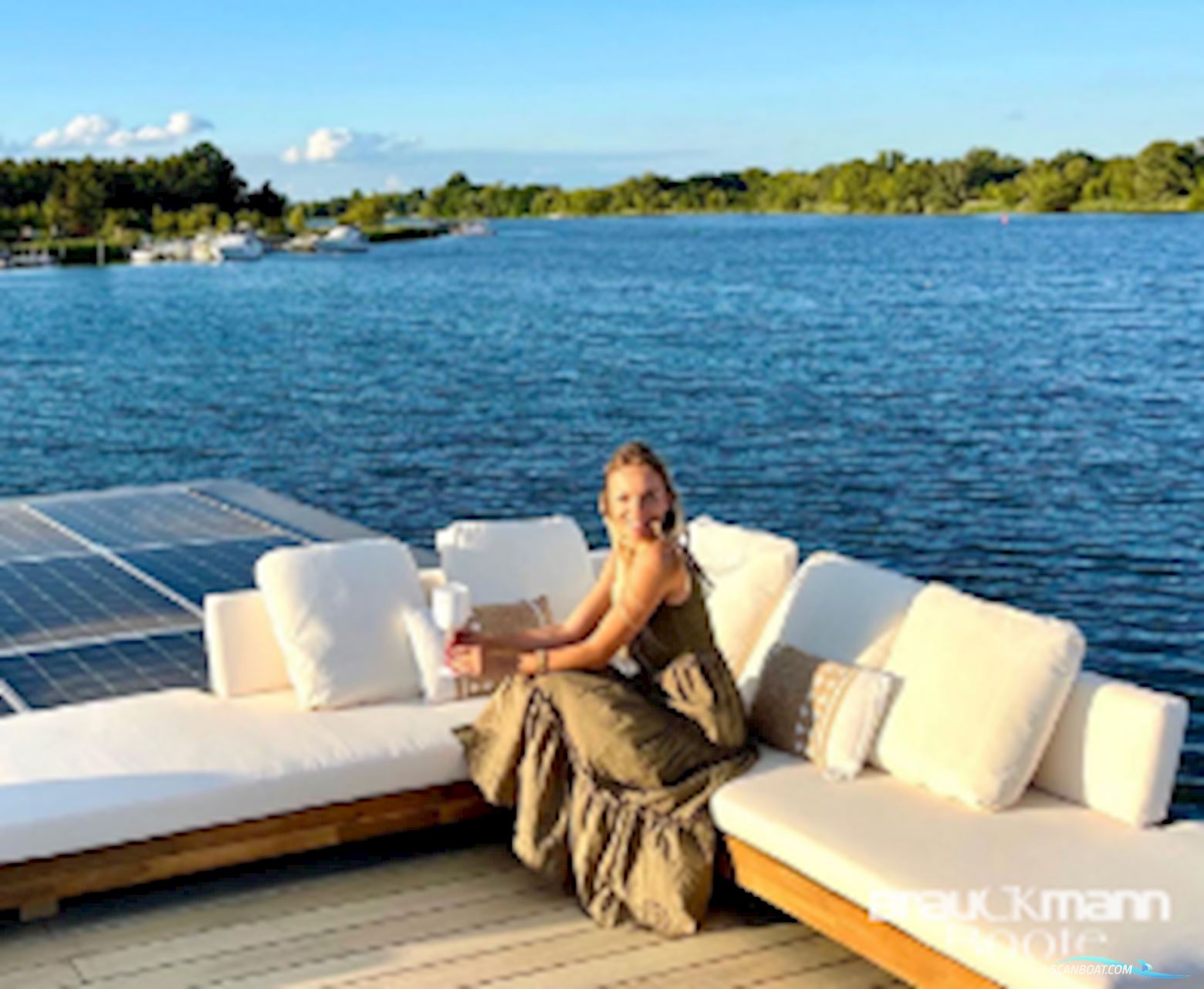 SolarYacht Plaue HBY 140