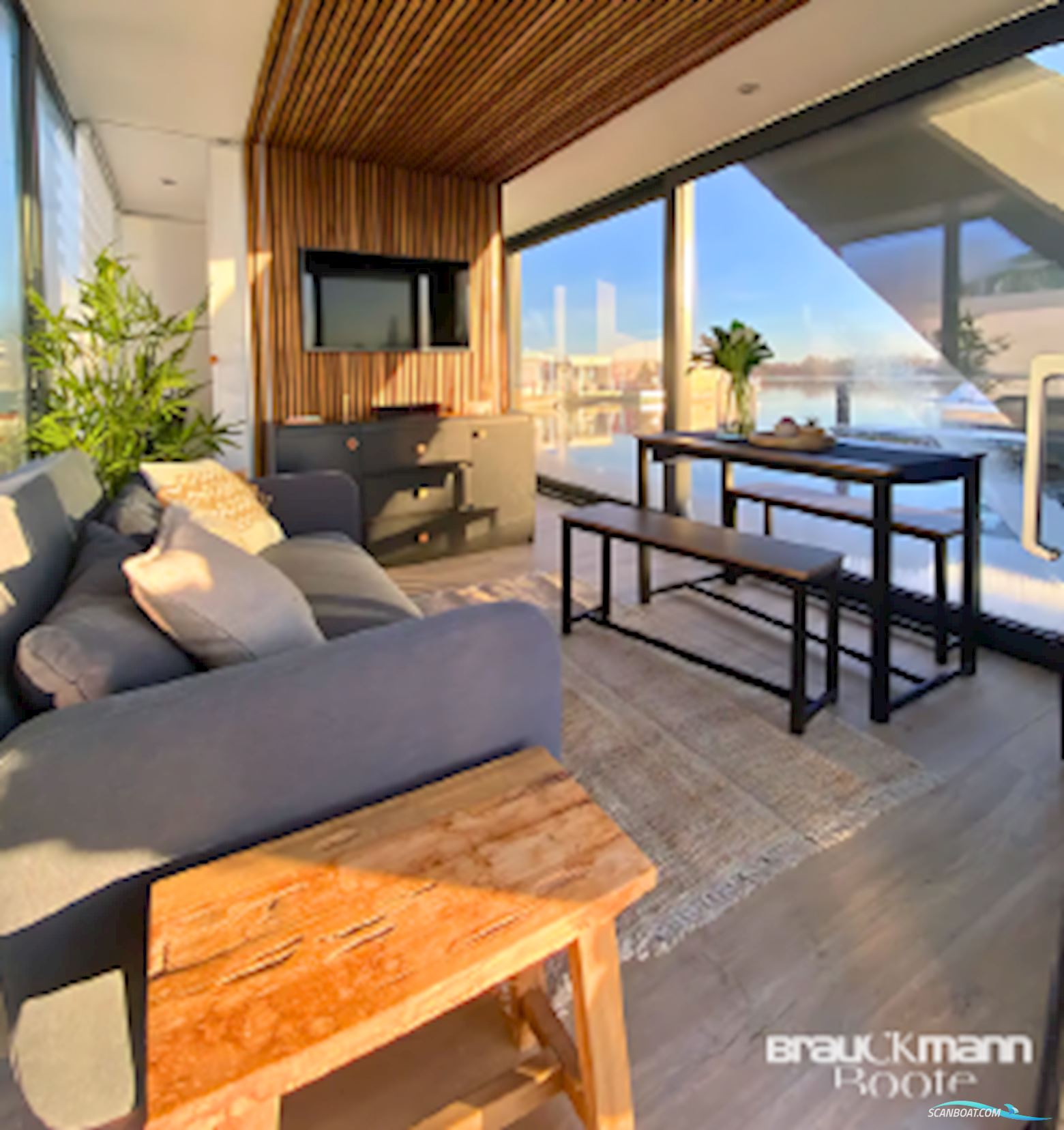 SolarYacht Plaue HBY 30