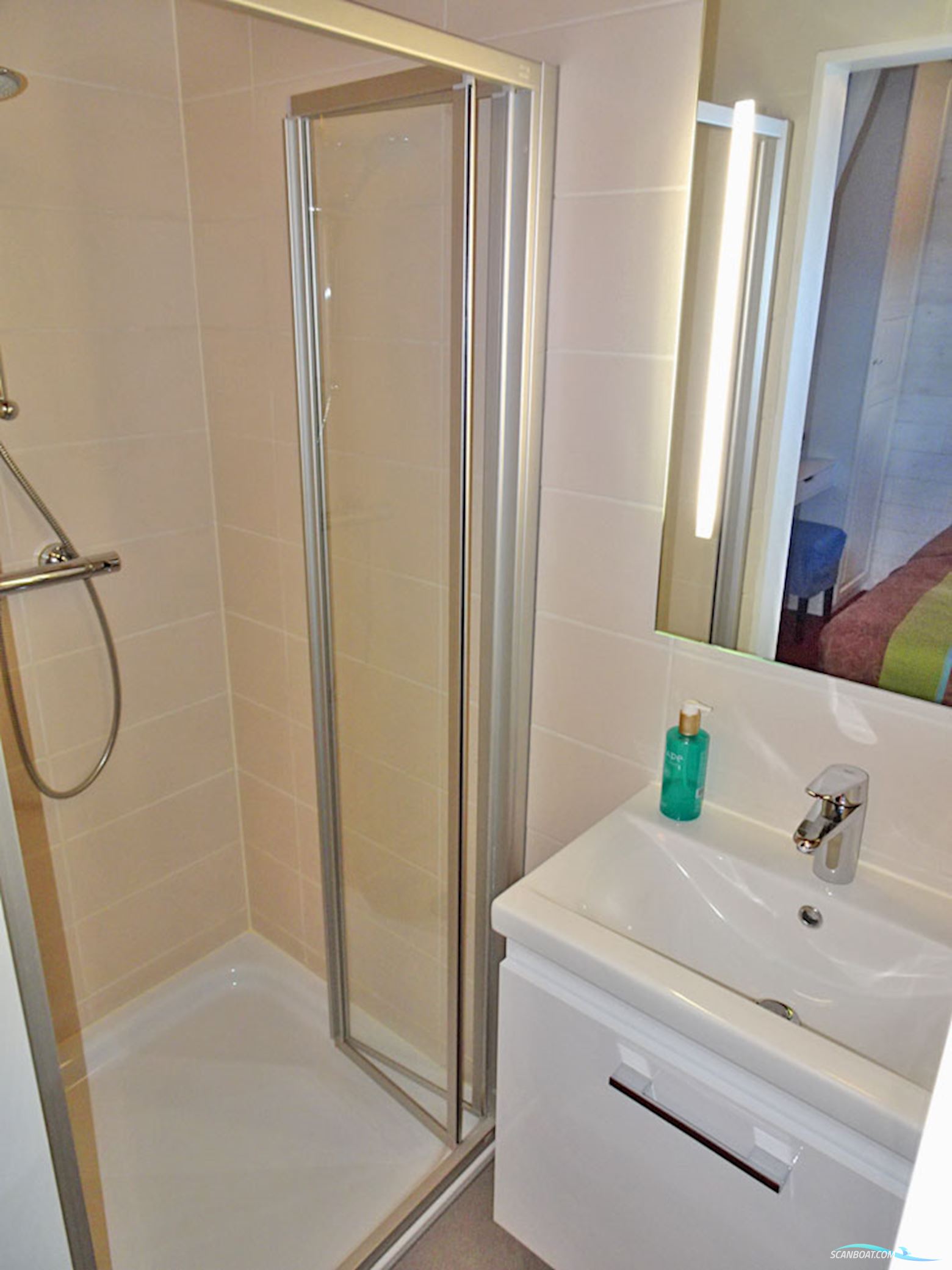 Spits B&B Varend Woonschip 39.09 met CvO