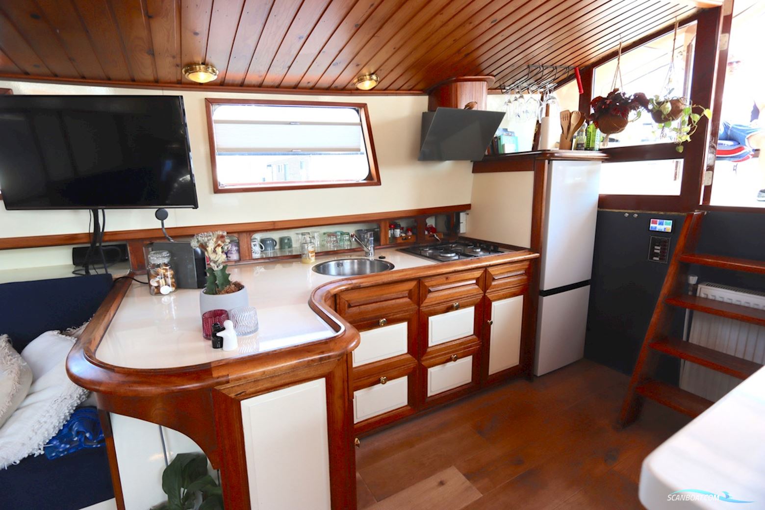 Tjalk Woonboot