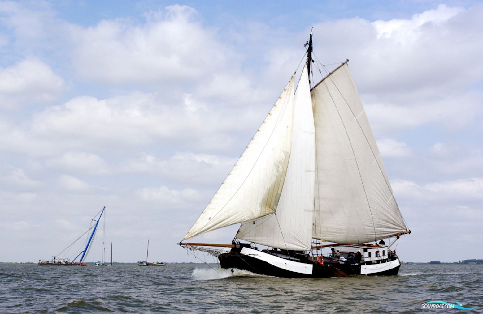 Tjalk Woonschip, Bedrijfsschip