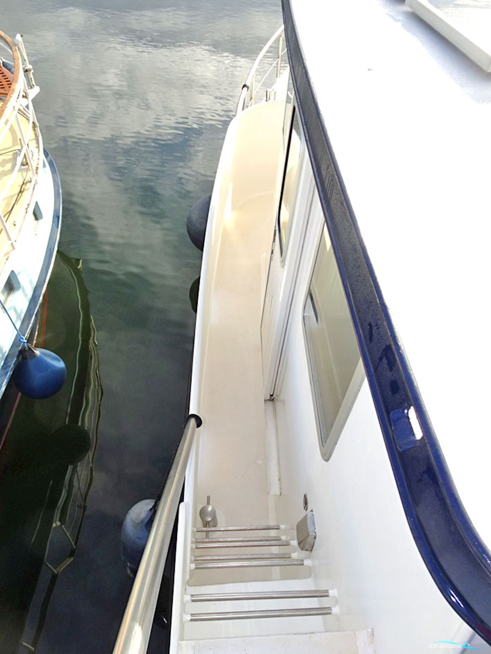 Trawlerjacht 48, Zeegaand