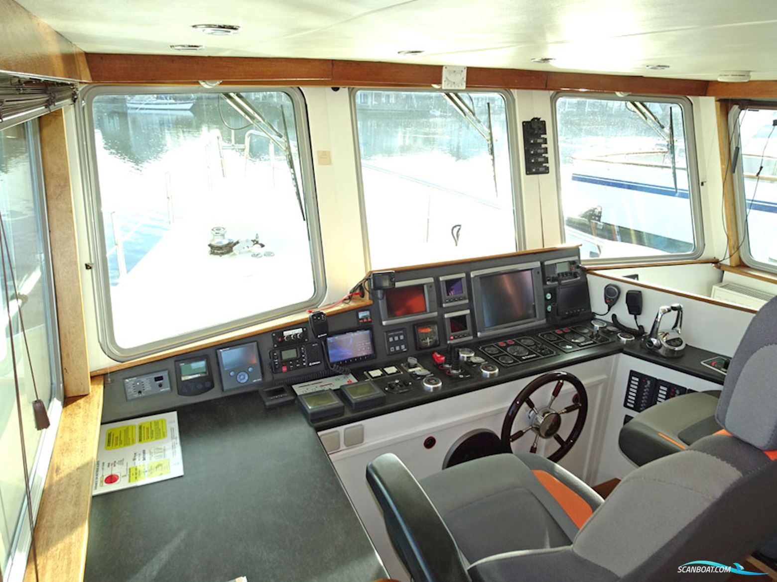 Trawlerjacht 48, Zeegaand