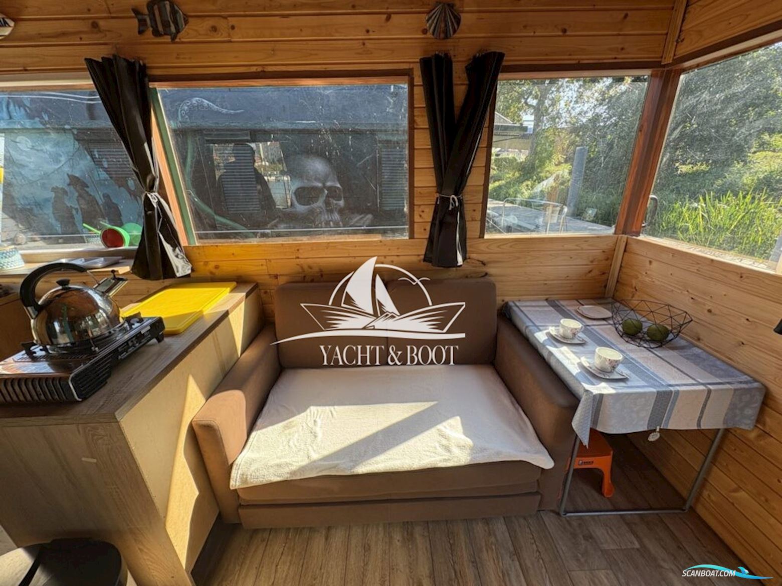 Treibgut Gbr Hausboot 10.6