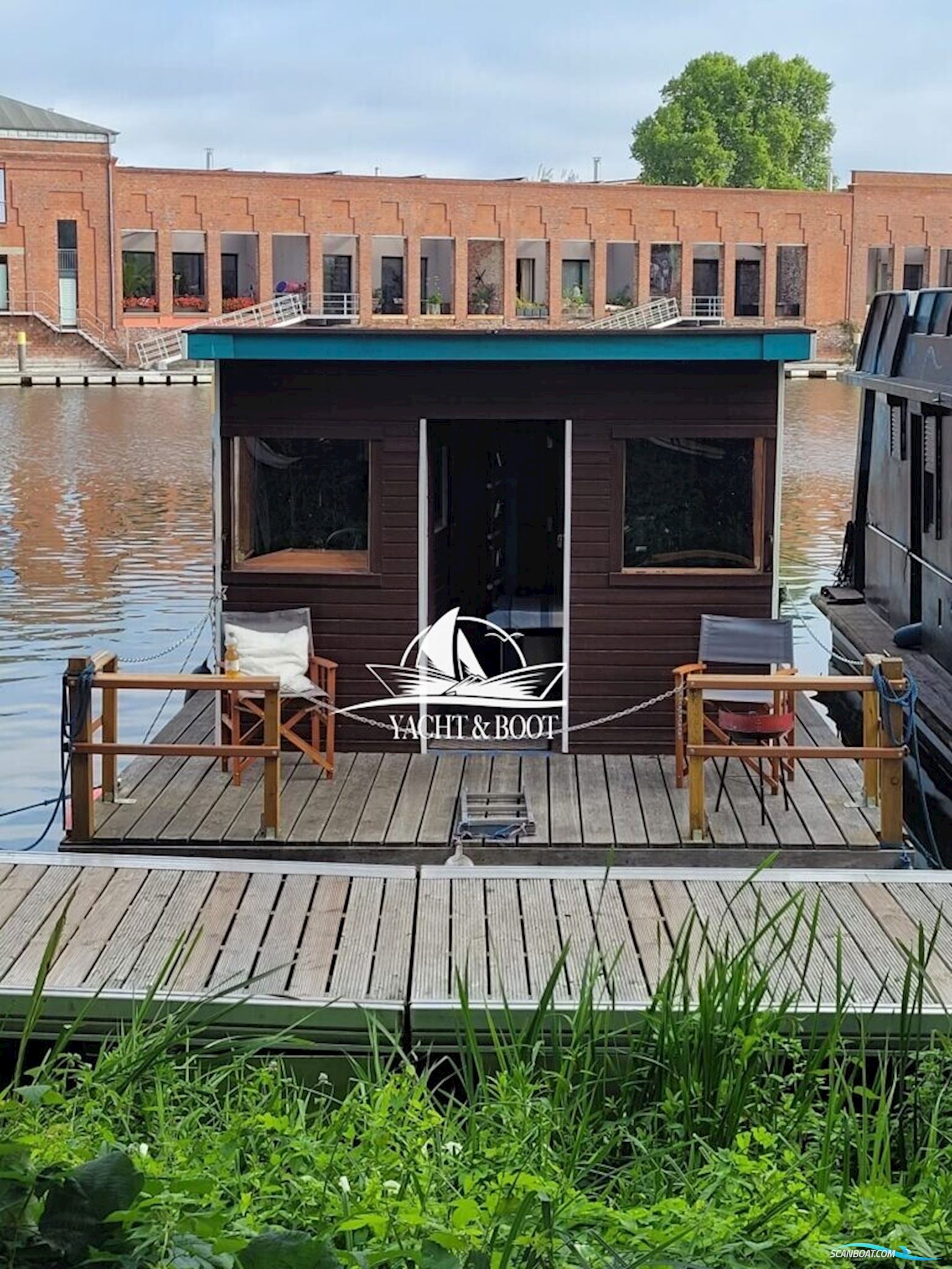 Treibgut Gbr Hausboot 10.6