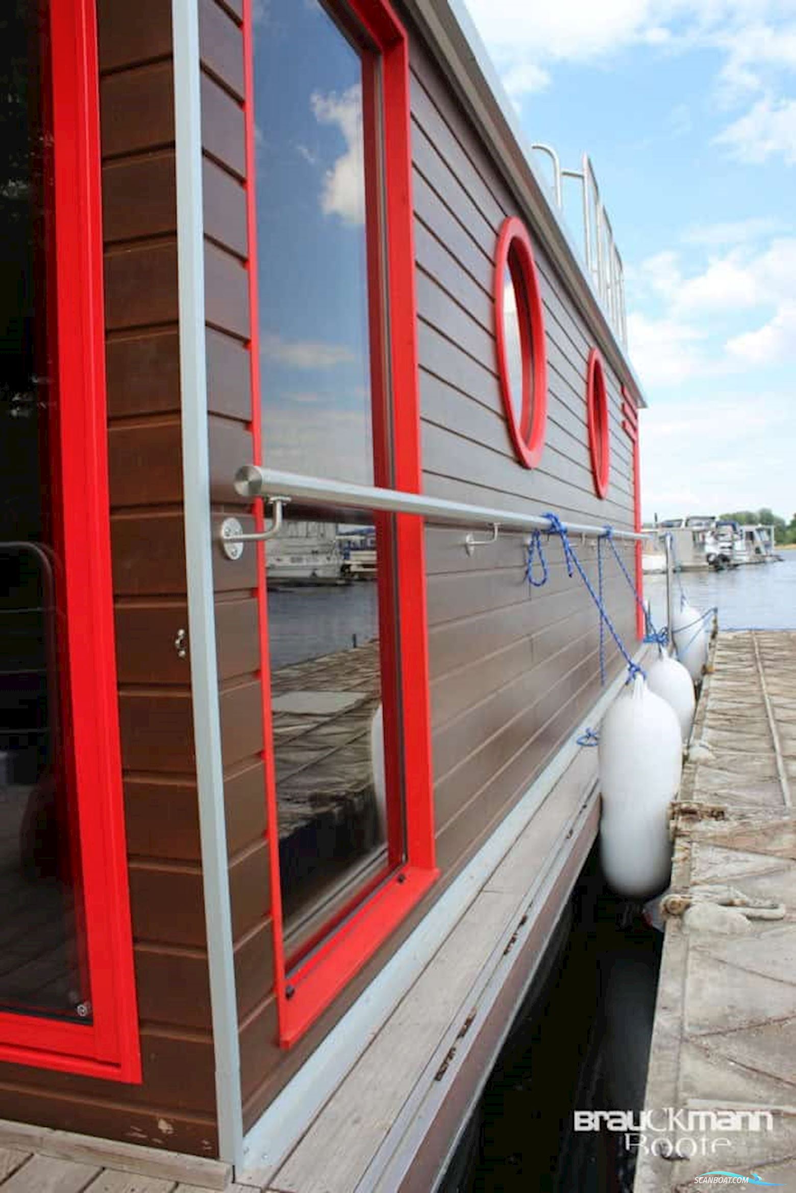 Werftbau Solar Hausboot 2022