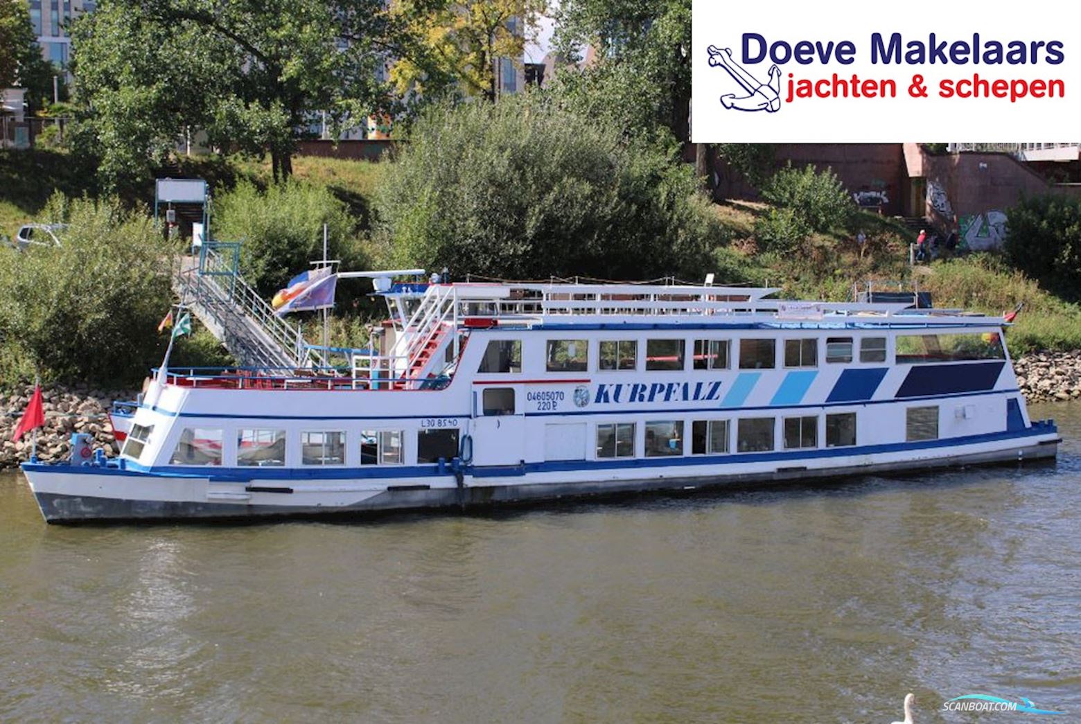 Dagpassagiersschip 221 Pers, Rijn Gecertificeerd Huizen aan water 1929, met Volvo Penta<br />D9-MH motor, The Netherlands