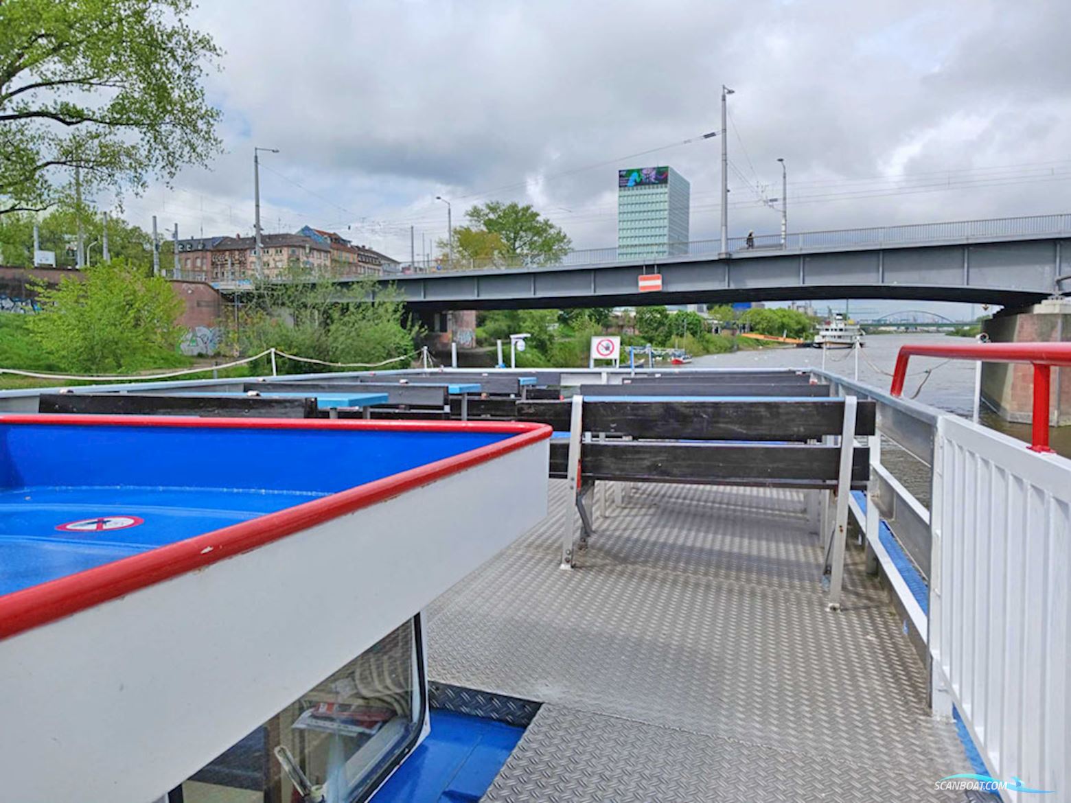 Dagpassagiersschip 221 Pers, Rijn Gecertificeerd