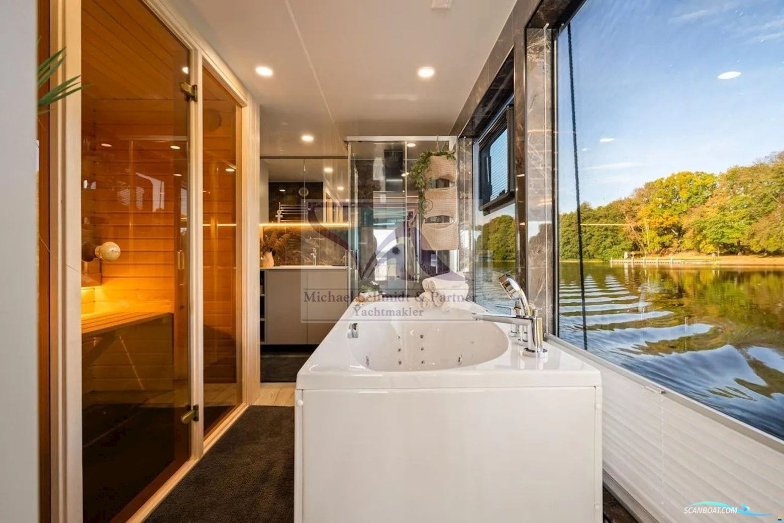 Desidus Hausboot/Hausyacht Lake Suite