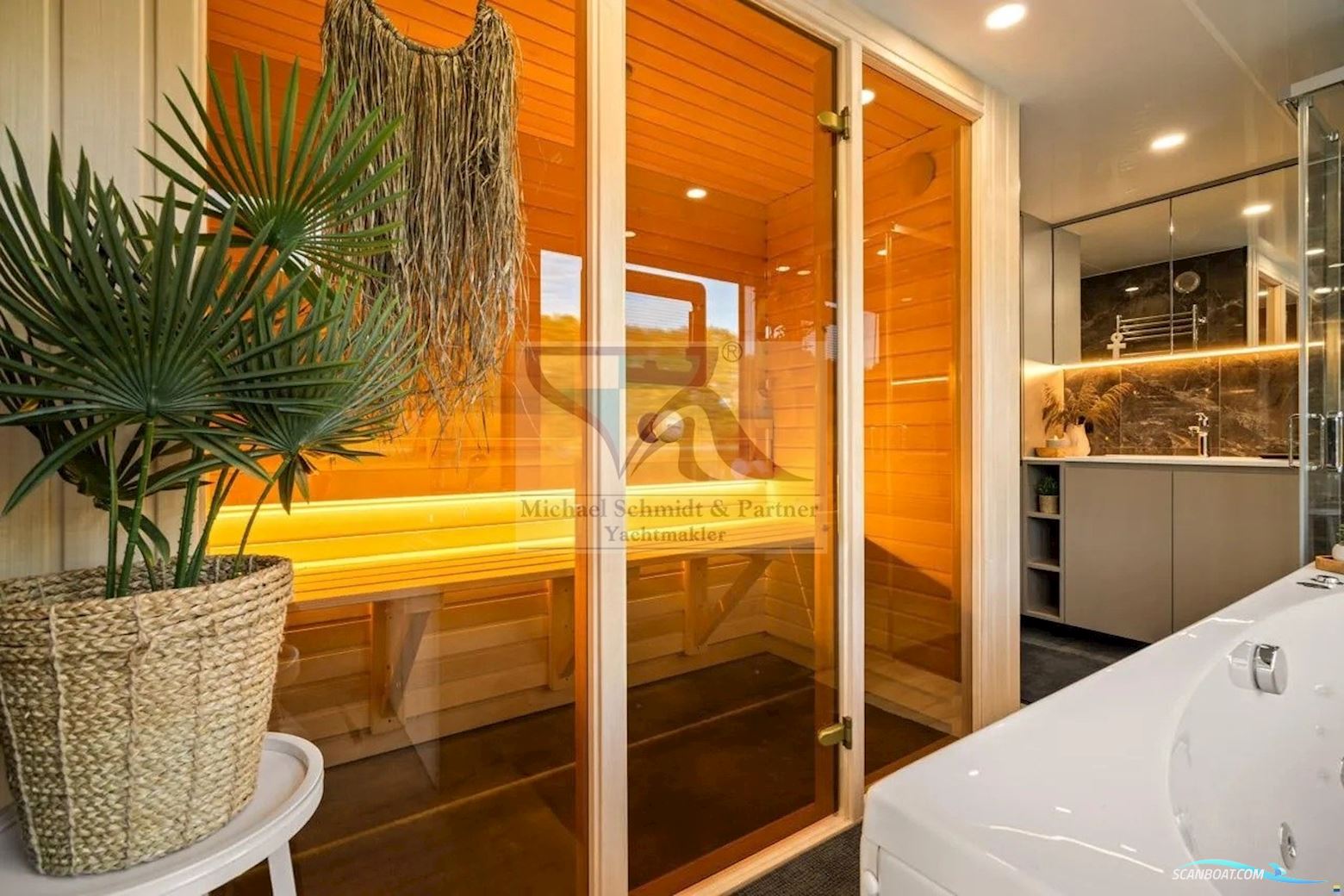 Desidus Hausboot/Hausyacht Lake Suite