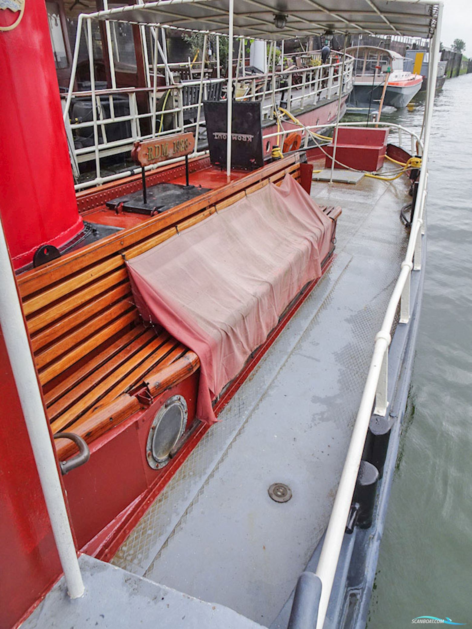 Dockyard 13, Motor tender