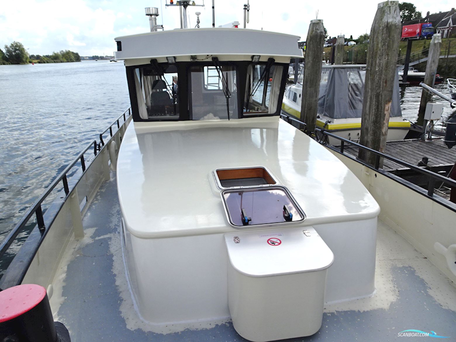 ex Patrouille vaartuig / Varend Woonschip 18.26 met UBC