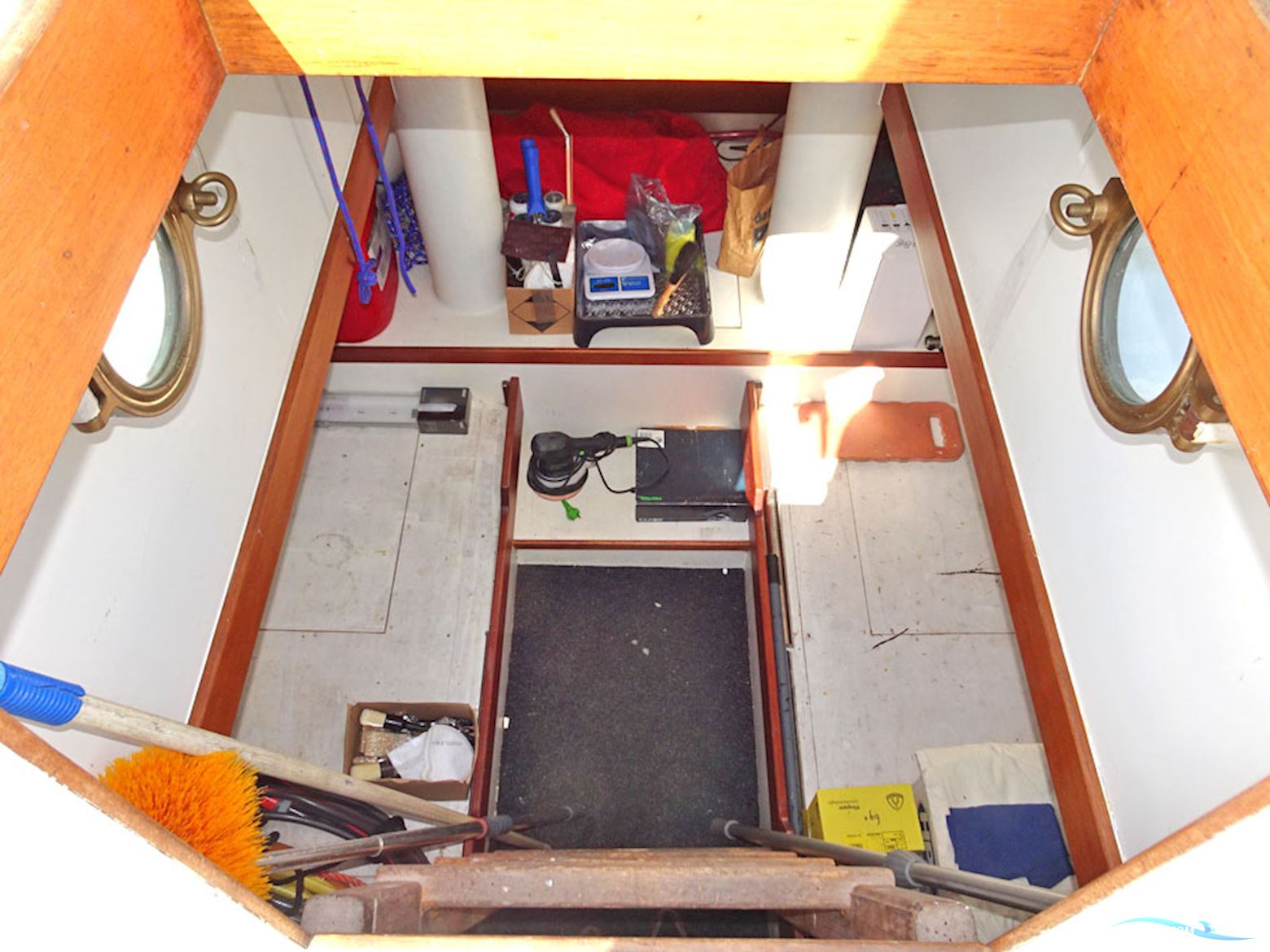 ex Patrouille vaartuig / Varend Woonschip 18.26 met UBC