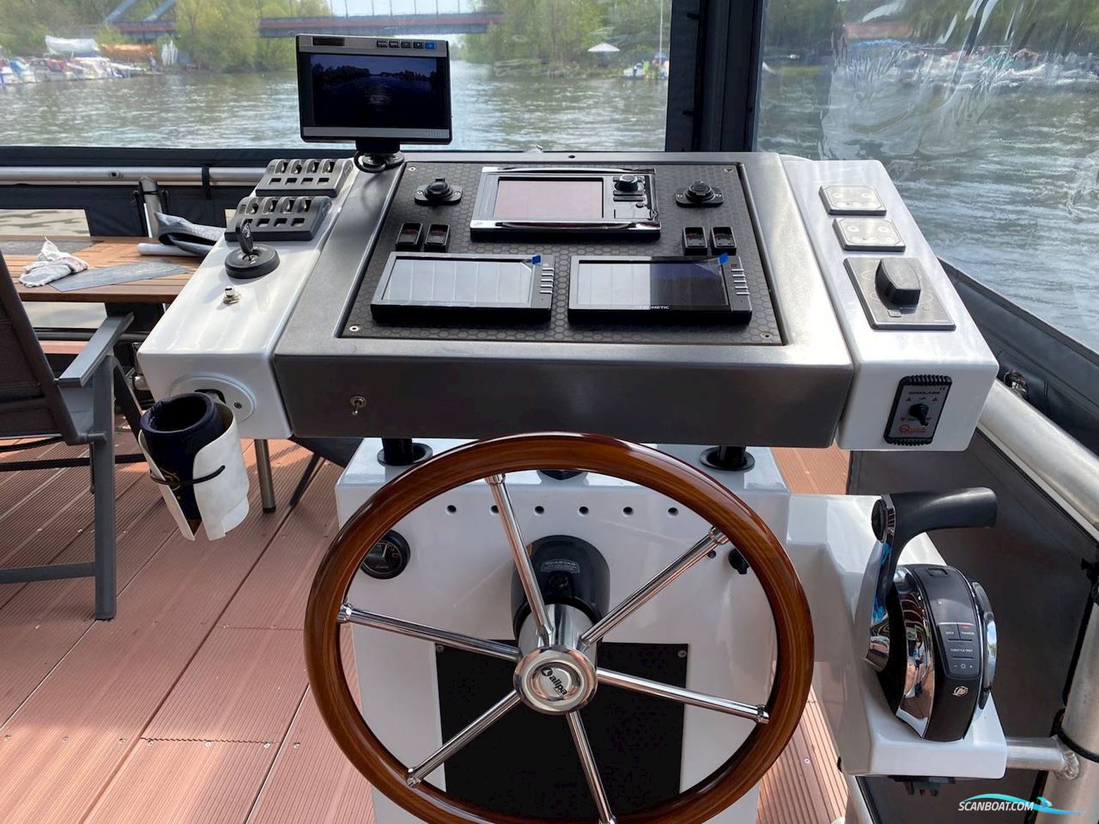 Exklusives Hausboot