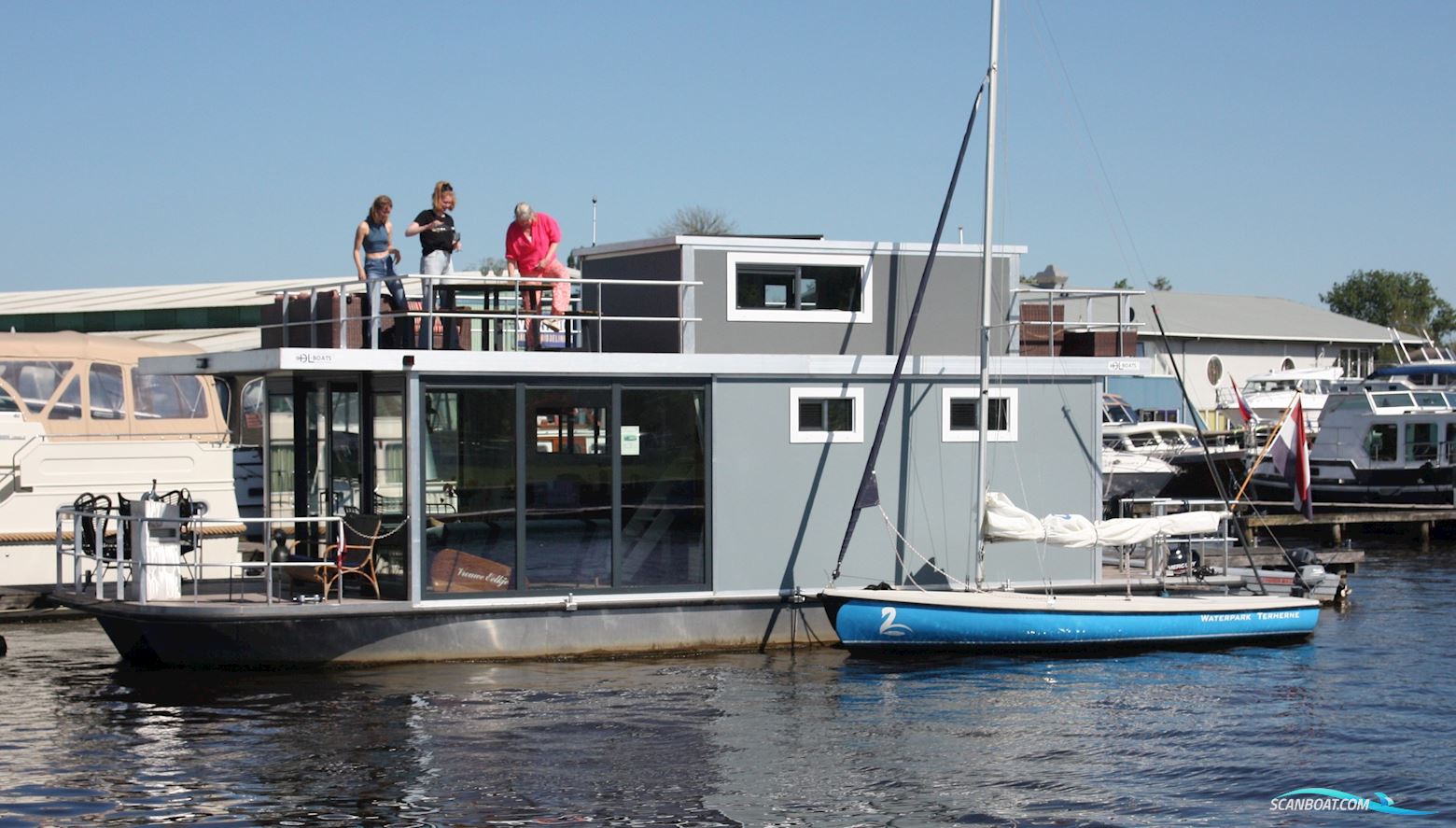 Houseboat DL-Boats Huizen aan water 2021, met Mercury motor, The Netherlands