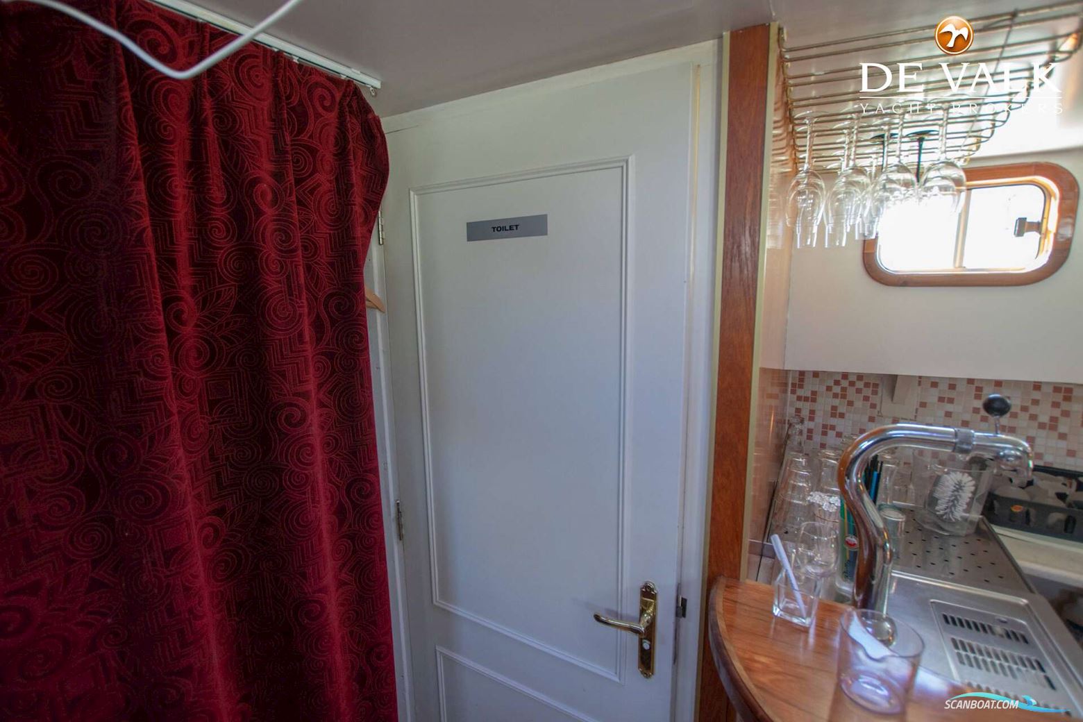 Houseboat MS Compagnon