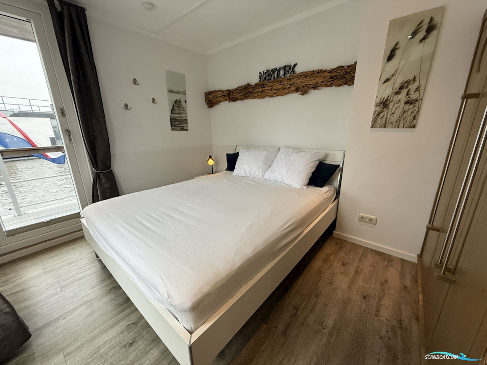 Houseboat Under Dock 18