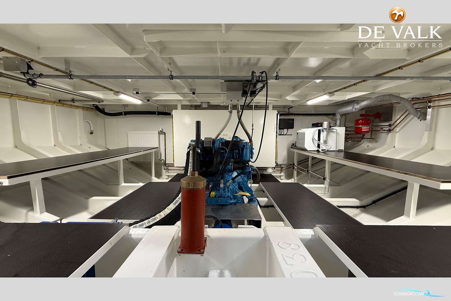 Houseboat Waterloft Luxemotor