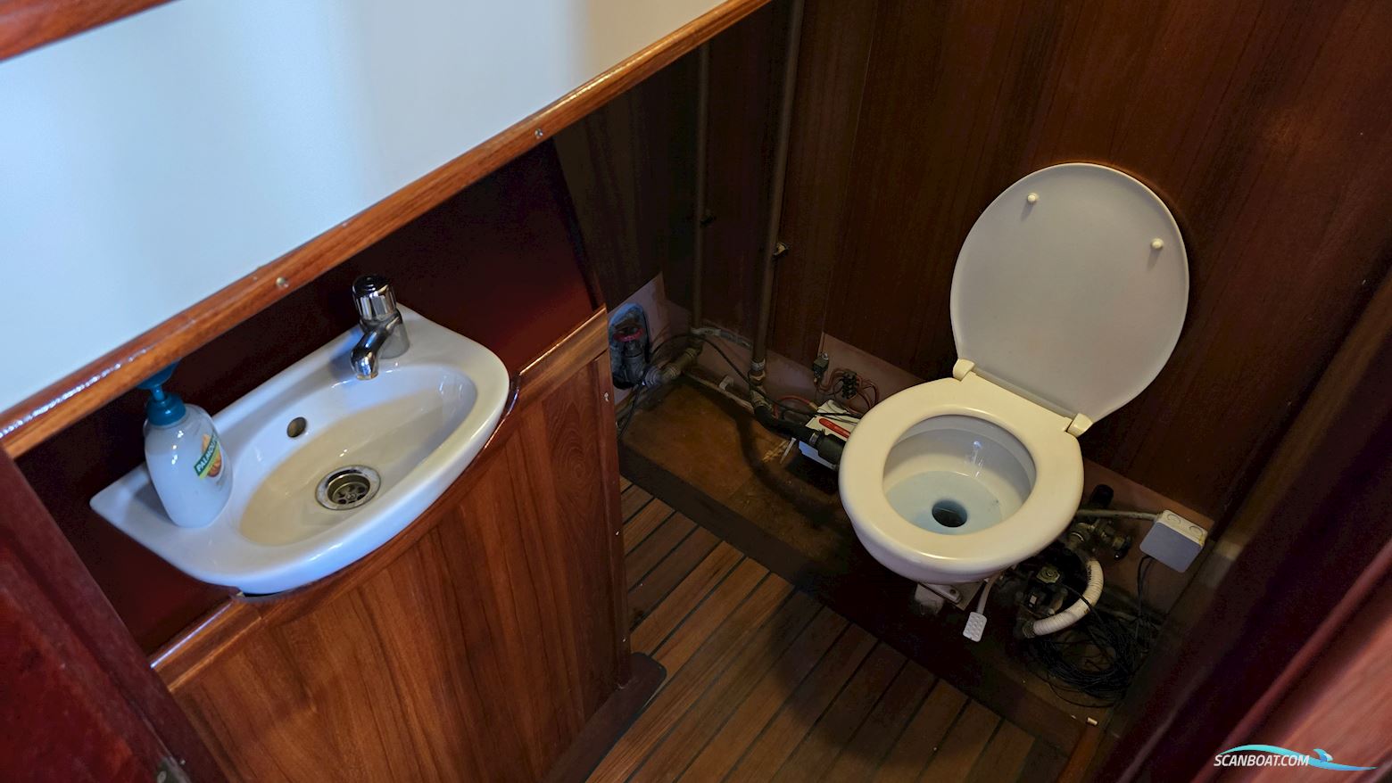 Husbåd / Sommerhus / Lystbåd