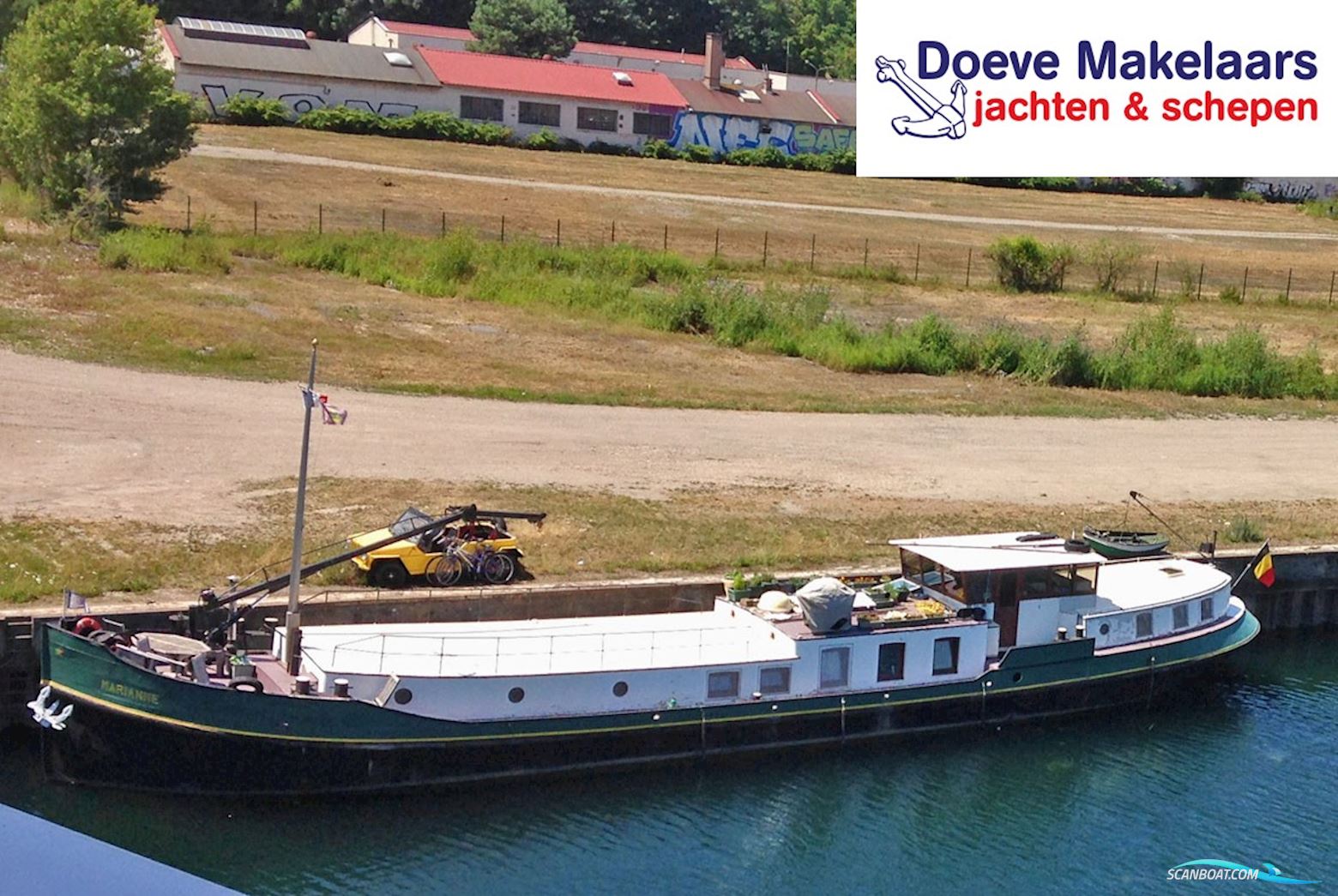 Katwijker 26.13 Varend Woonschip met CBB Huizen aan water 1920, met Scania Vabis<br />D10R01 motor, The Netherlands