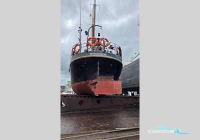 Klipper Woonschip Huizen aan water 1901, met Daf motor, The Netherlands