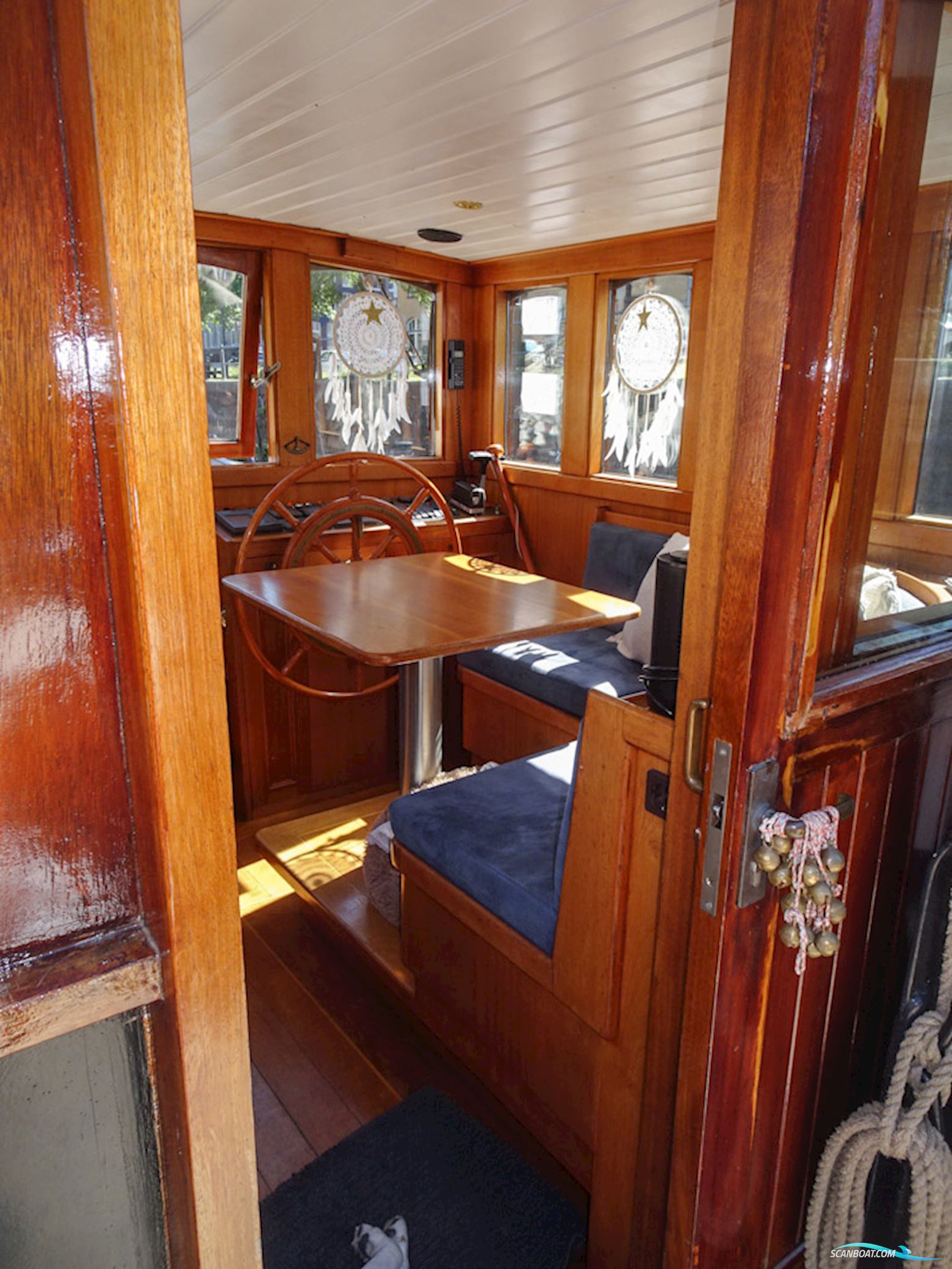 Kotter varend woonschip 14.95