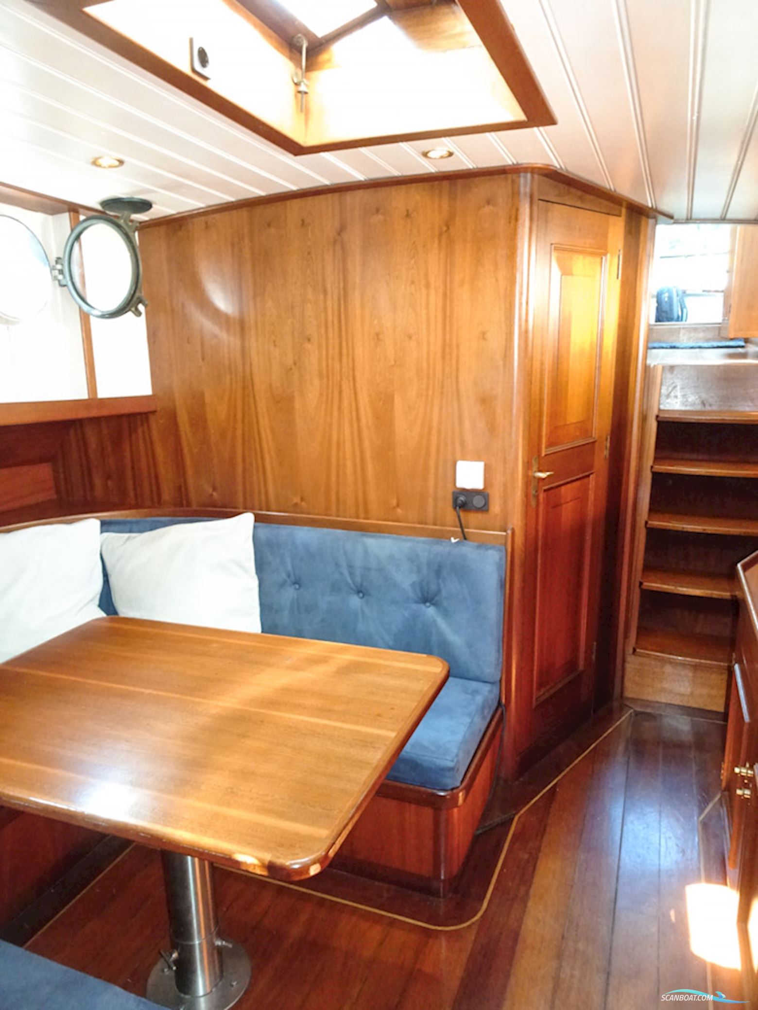 Kotter varend woonschip 14.95