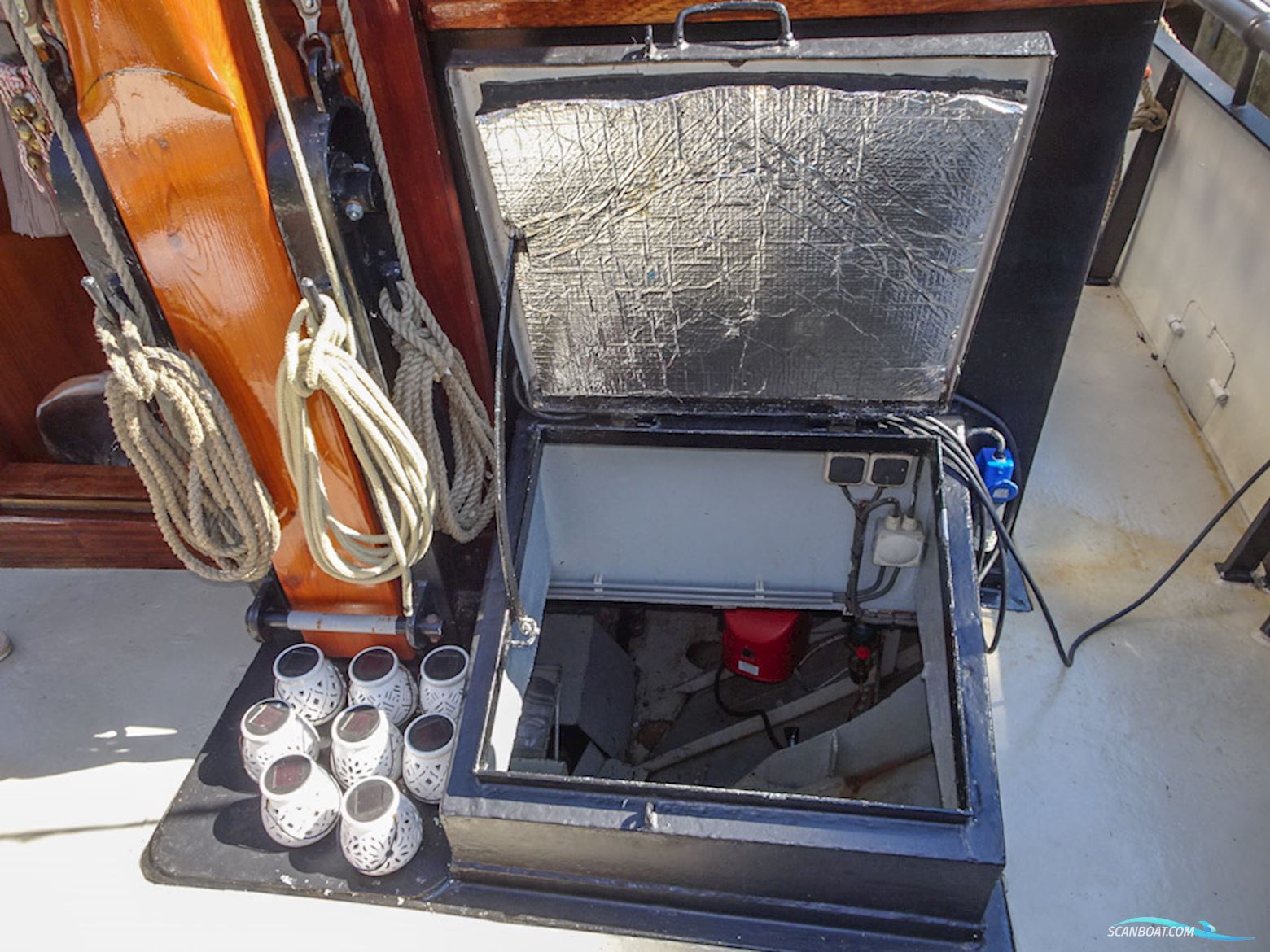 Kotter varend woonschip 14.95