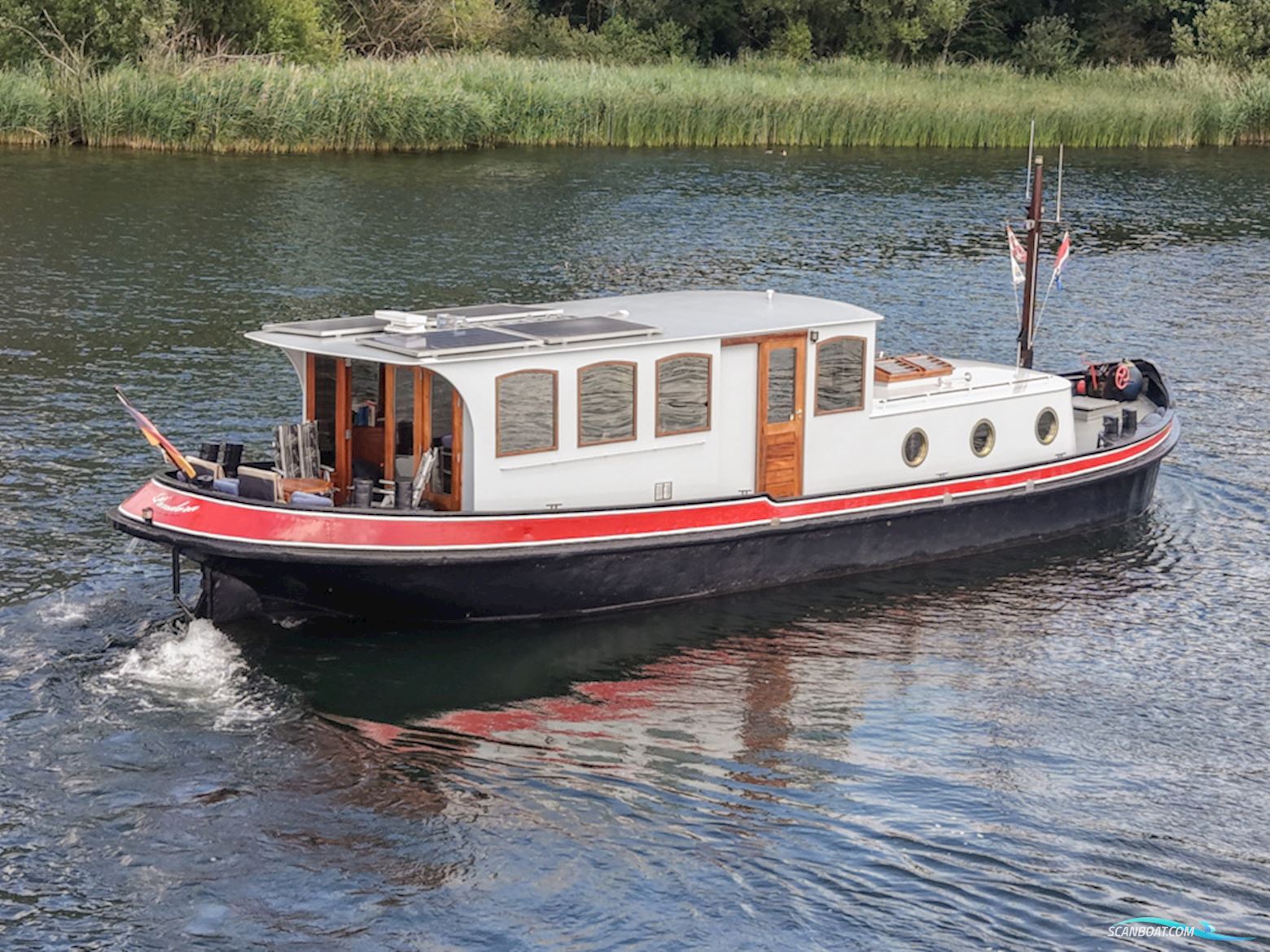 Luxe Motor 16.20 Deckhouse