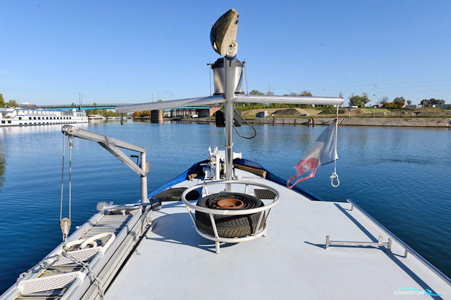 Luxe Motor 21.18 Met Ubc