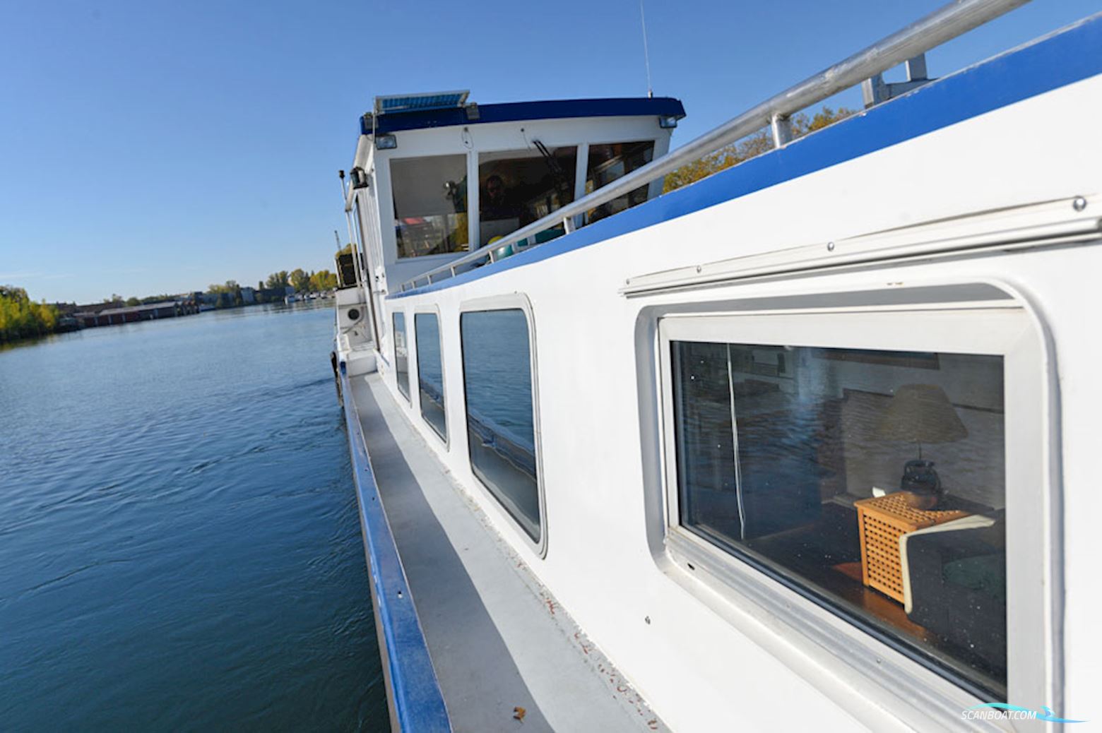 Luxe Motor 21.18 Met Ubc