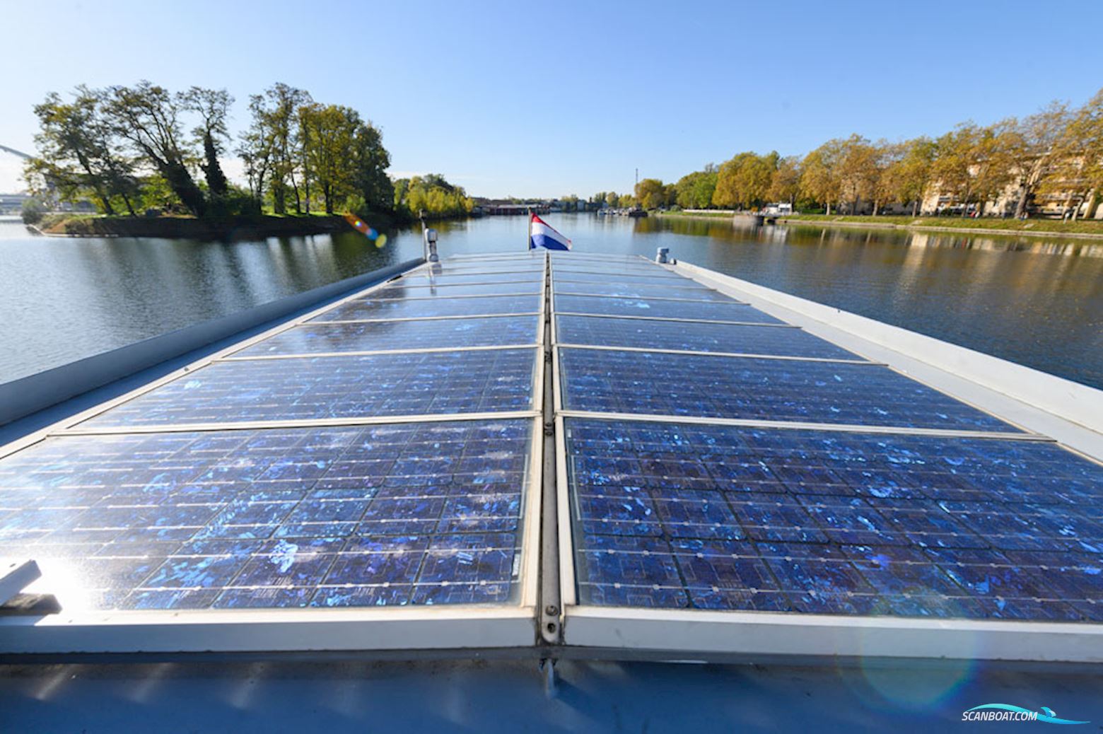 Luxe Motor 21.18 Met Ubc