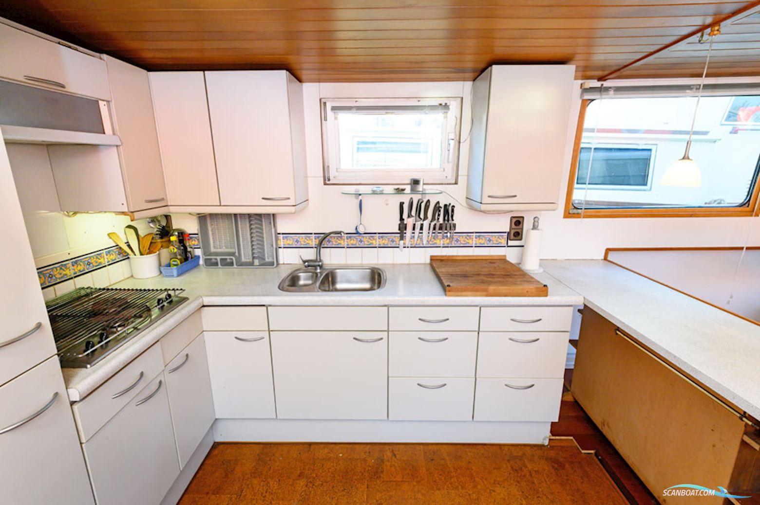 Luxe Motor 21.18 Met Ubc